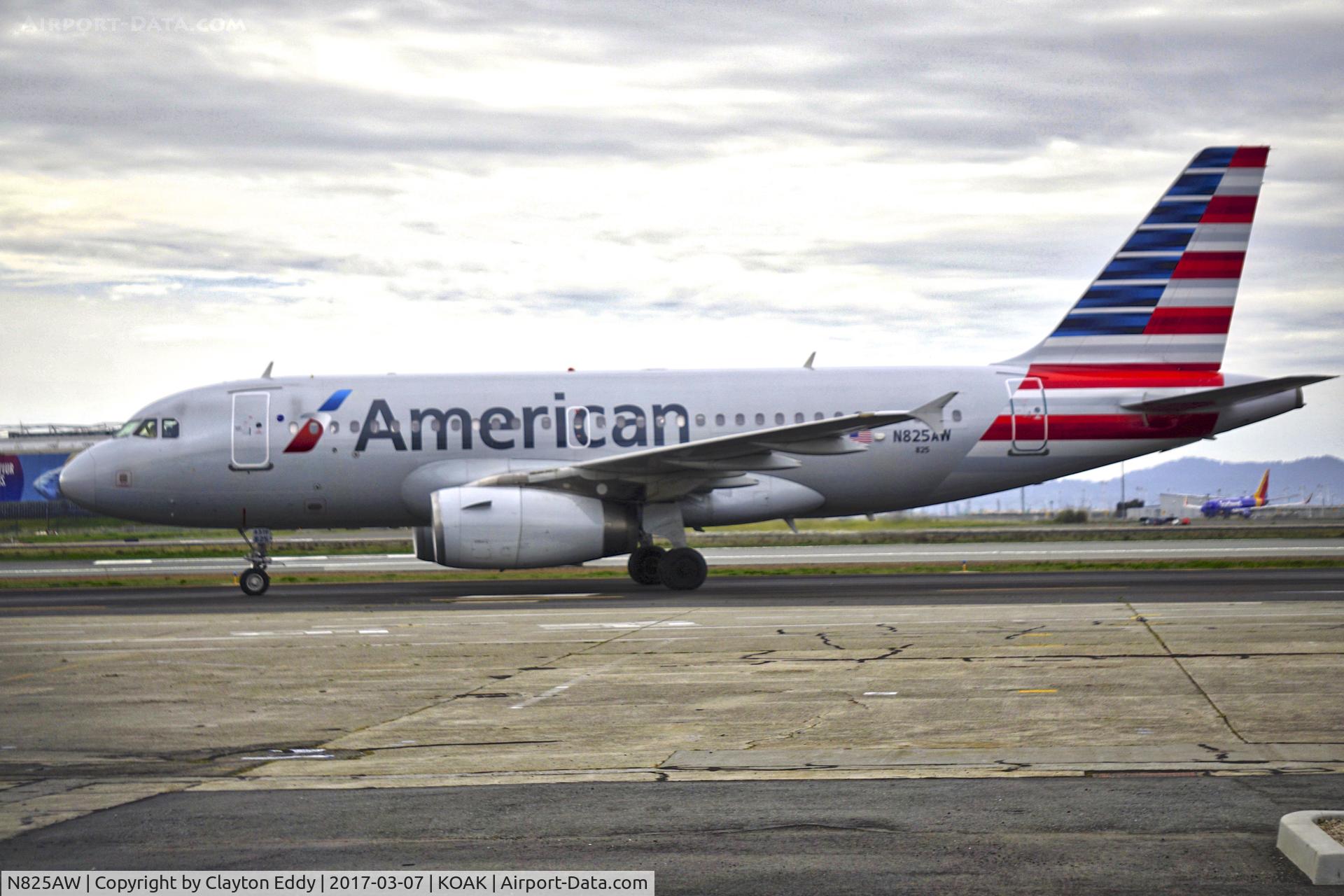 N825AW, 2001 Airbus A319-132 C/N 1527, North Field Oakland Airport.
