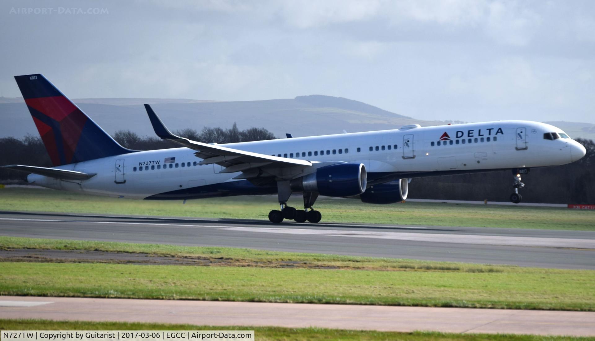 N727TW, 1999 Boeing 757-231 C/N 30340, At Manchester