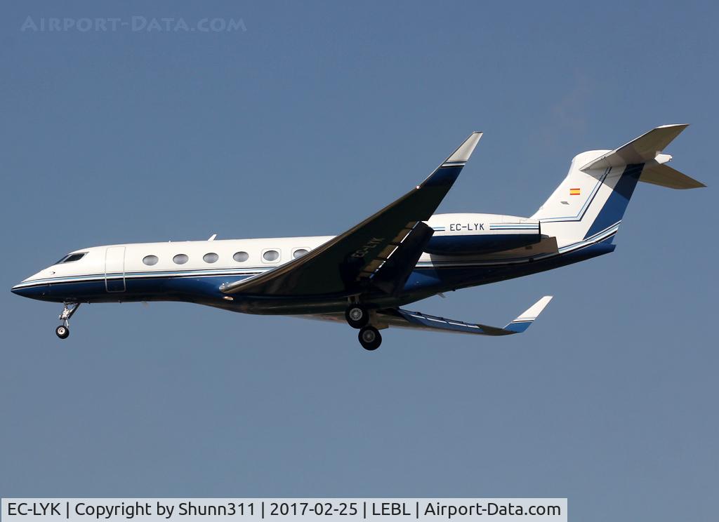 EC-LYK, 2013 Gulfstream Aerospace GVI C/N 6029, Landing rwy 25R