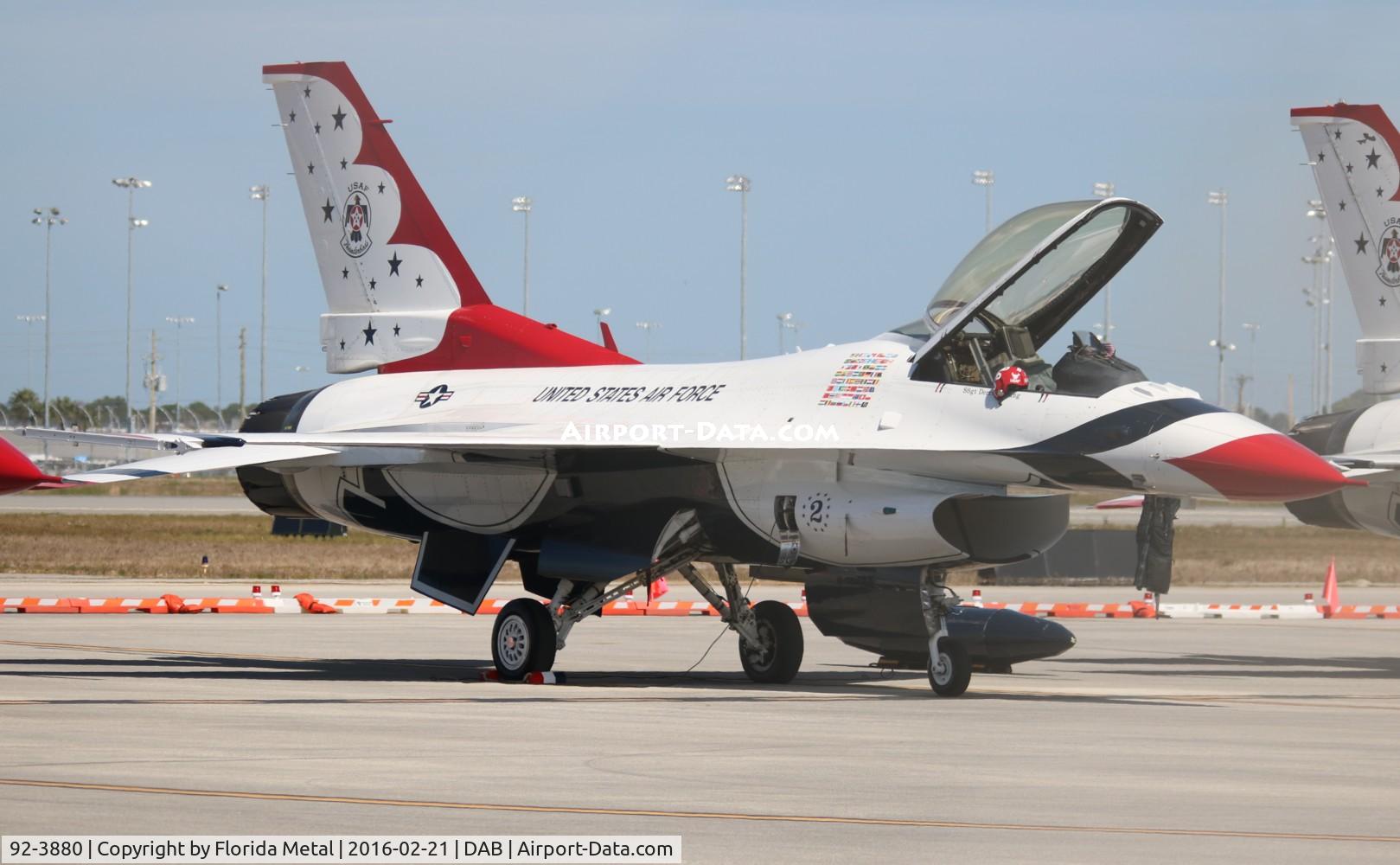 92-3880, 1992 General Dynamics F-16CJ Fighting Falcon C/N CC-122, Thunderbirds