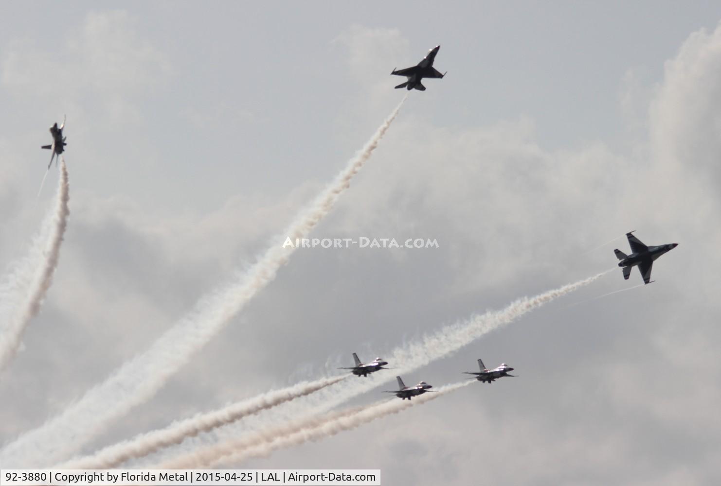 92-3880, 1992 General Dynamics F-16CJ Fighting Falcon C/N CC-122, Thunderbirds