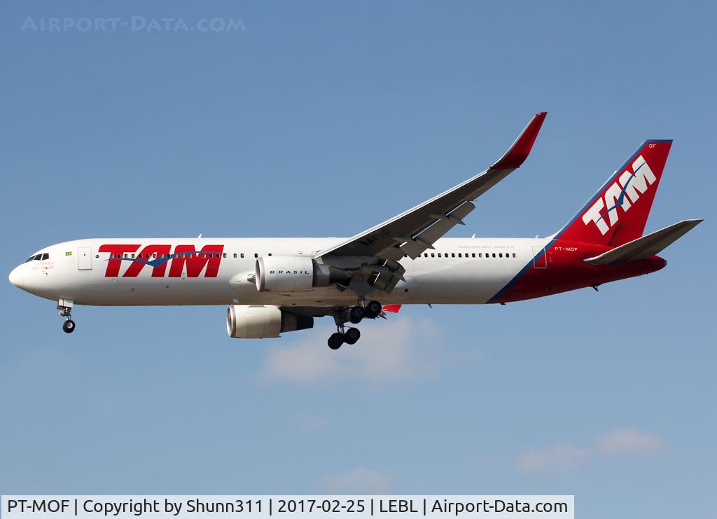 PT-MOF, 2013 Boeing 767-316/ER C/N 41997, Landing rwy 25R
