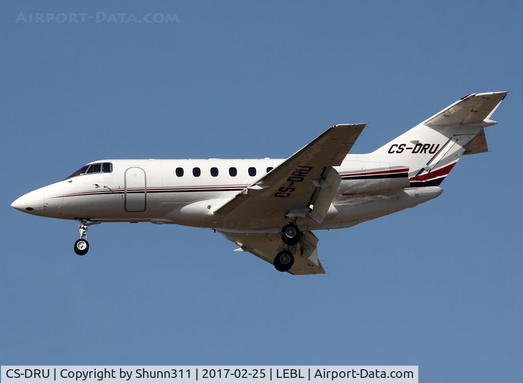 CS-DRU, 2006 Raytheon Hawker 800XP C/N 258821, Landing rwy 25R
