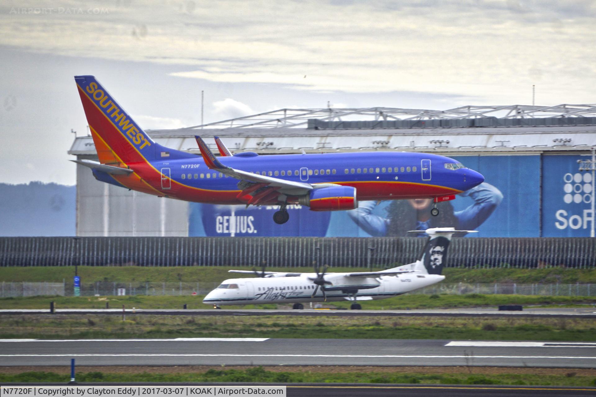N7720F, 2006 Boeing 737-7BD C/N 33922, Landing North Field Oakland California. 2017.
