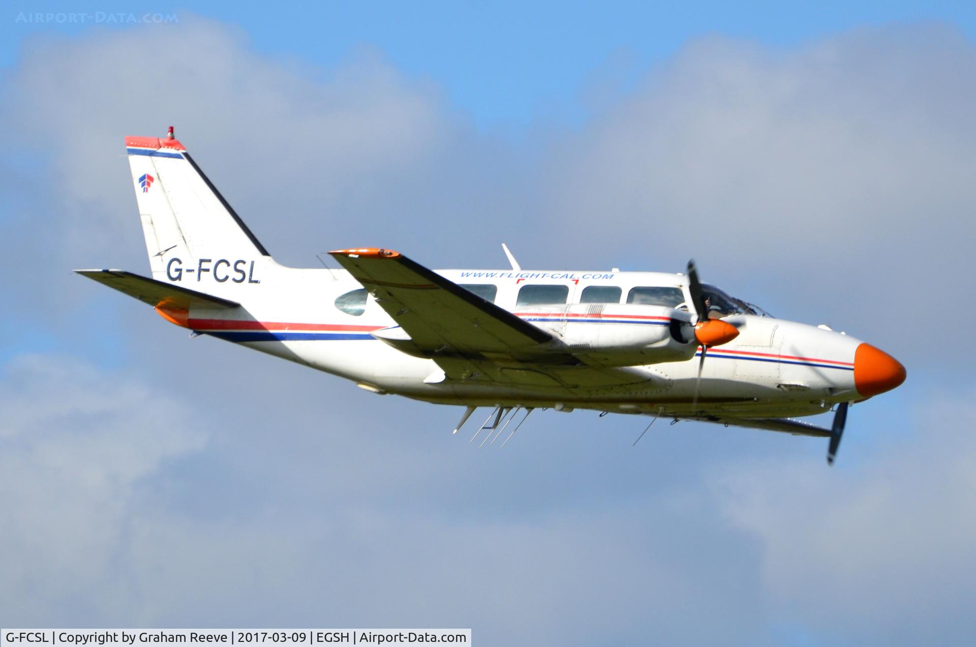 G-FCSL, 1972 Piper PA-31-350 Chieftain C/N 31-7852052, On approach to Norwich.