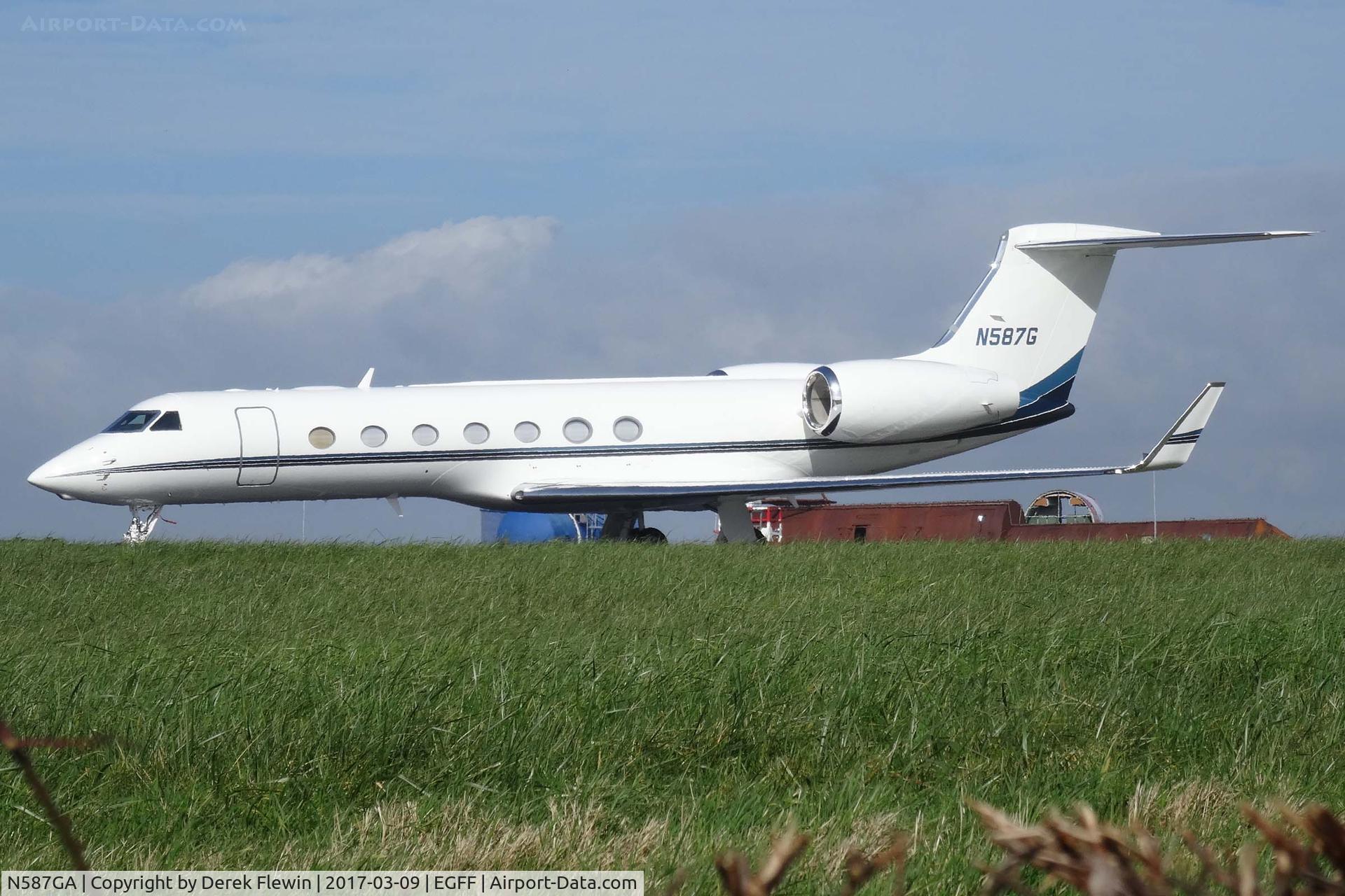 N587GA, 2005 Gulfstream Aerospace GV-SP (G550) C/N 5087, Gulfstream GV-SP, General Dynamics Corp Washington Dulles USA based, previously N952GA, seen parked up.