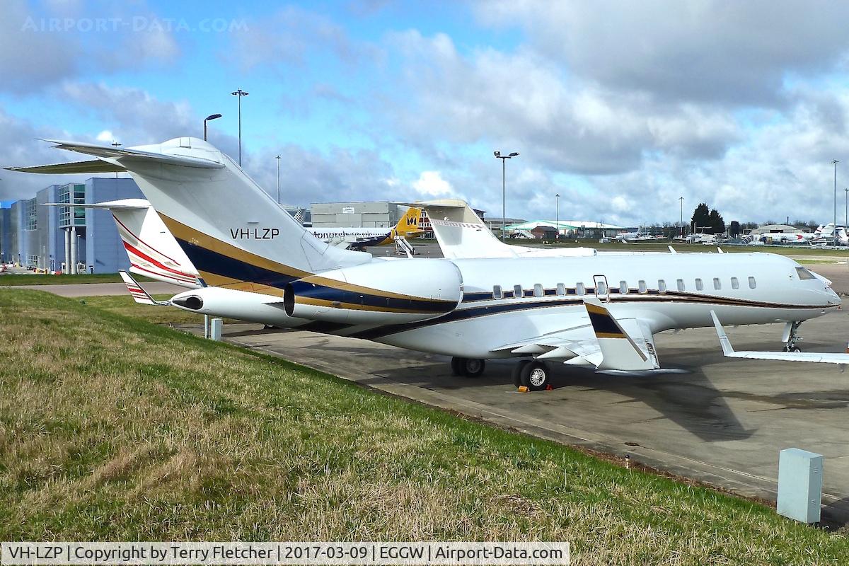 VH-LZP, 1998 Bombardier BD-700-1A10 Global Express C/N 9007, At Luton Airport