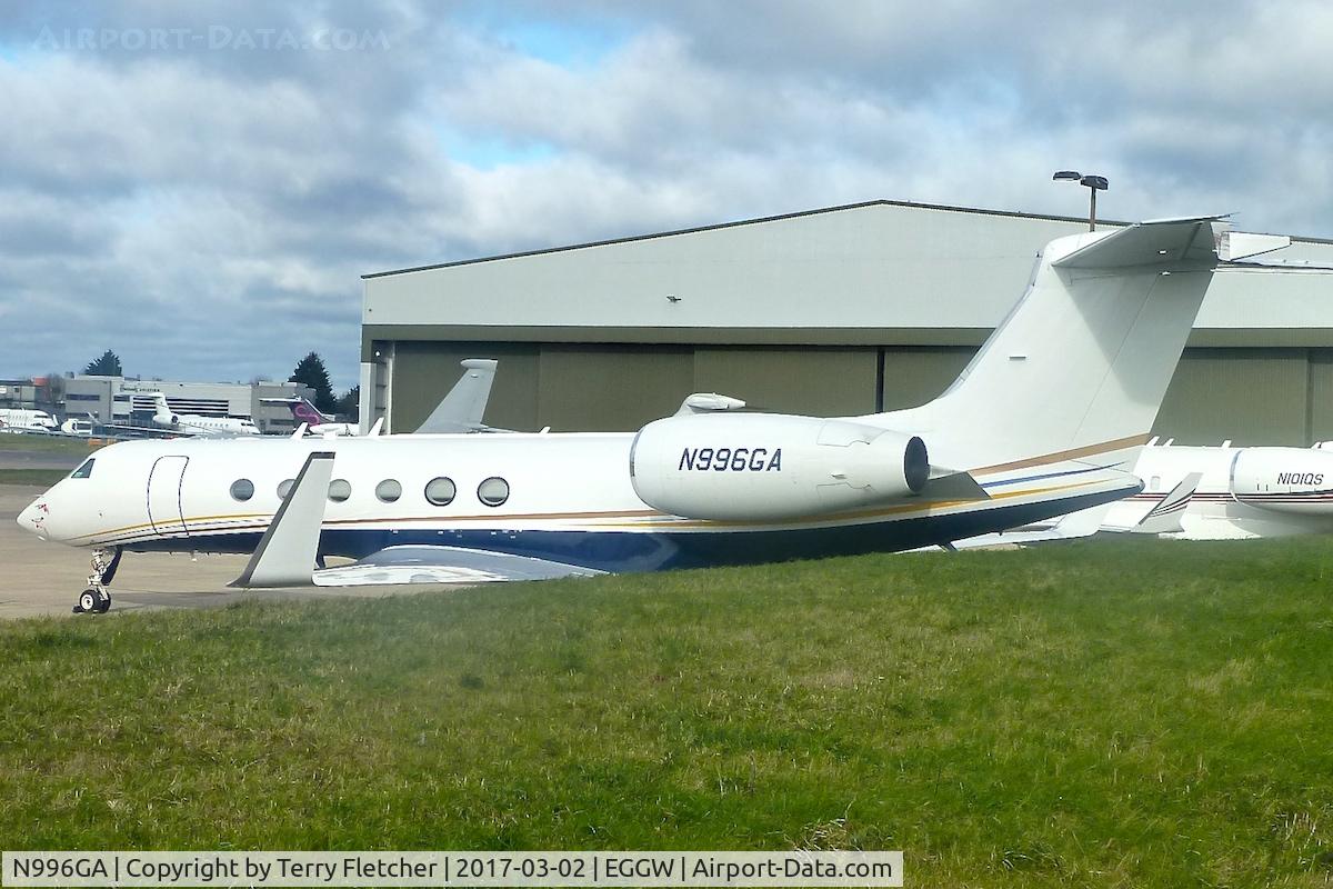 N996GA, 2000 Gulfstream Aerospace G-V C/N 596, At Luton Airport