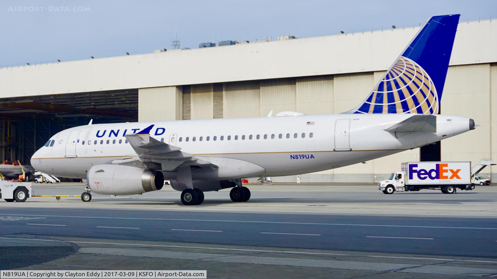 N819UA, 1998 Airbus A319-131 C/N 893, SFO 2017