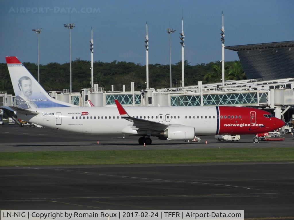 LN-NIG, 2014 Boeing 737-8JP C/N 43878, Parked