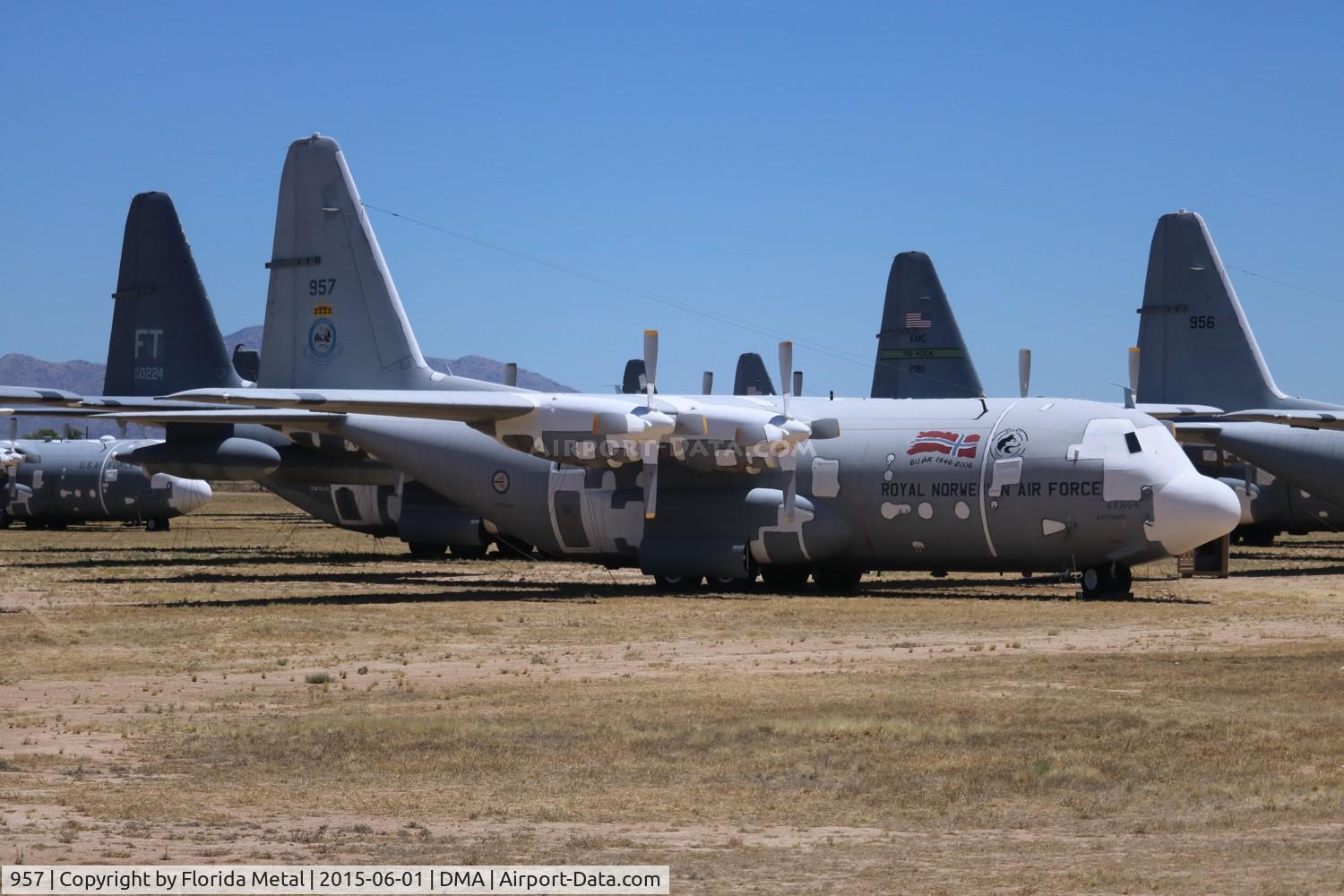 957, 1969 Lockheed C-130H Hercules C/N 382-4339, Norwegian C-130H