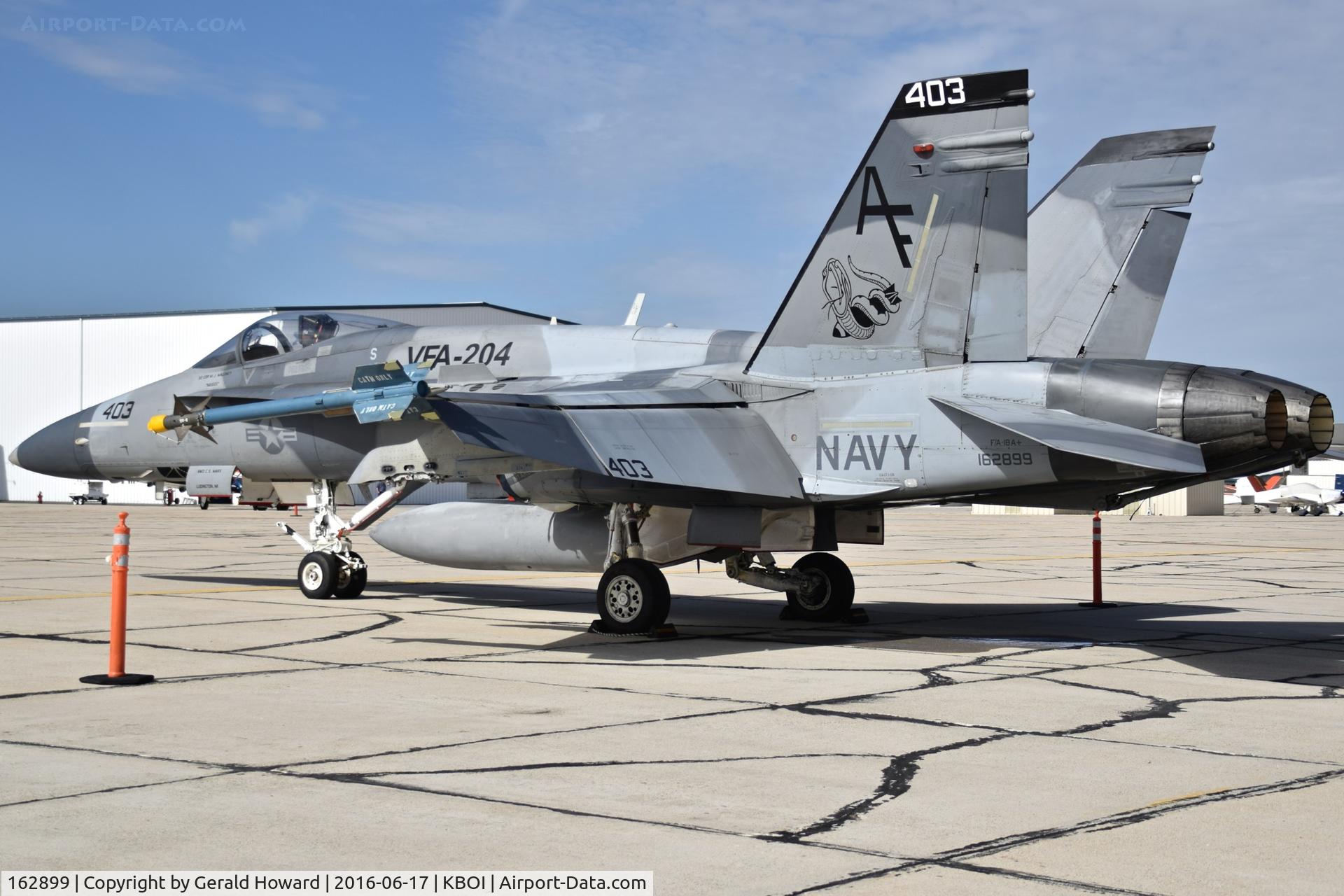 162899, McDonnell Douglas F/A-18C Hornet C/N 0452, Parked on the south GA ramp.  VFA-204 