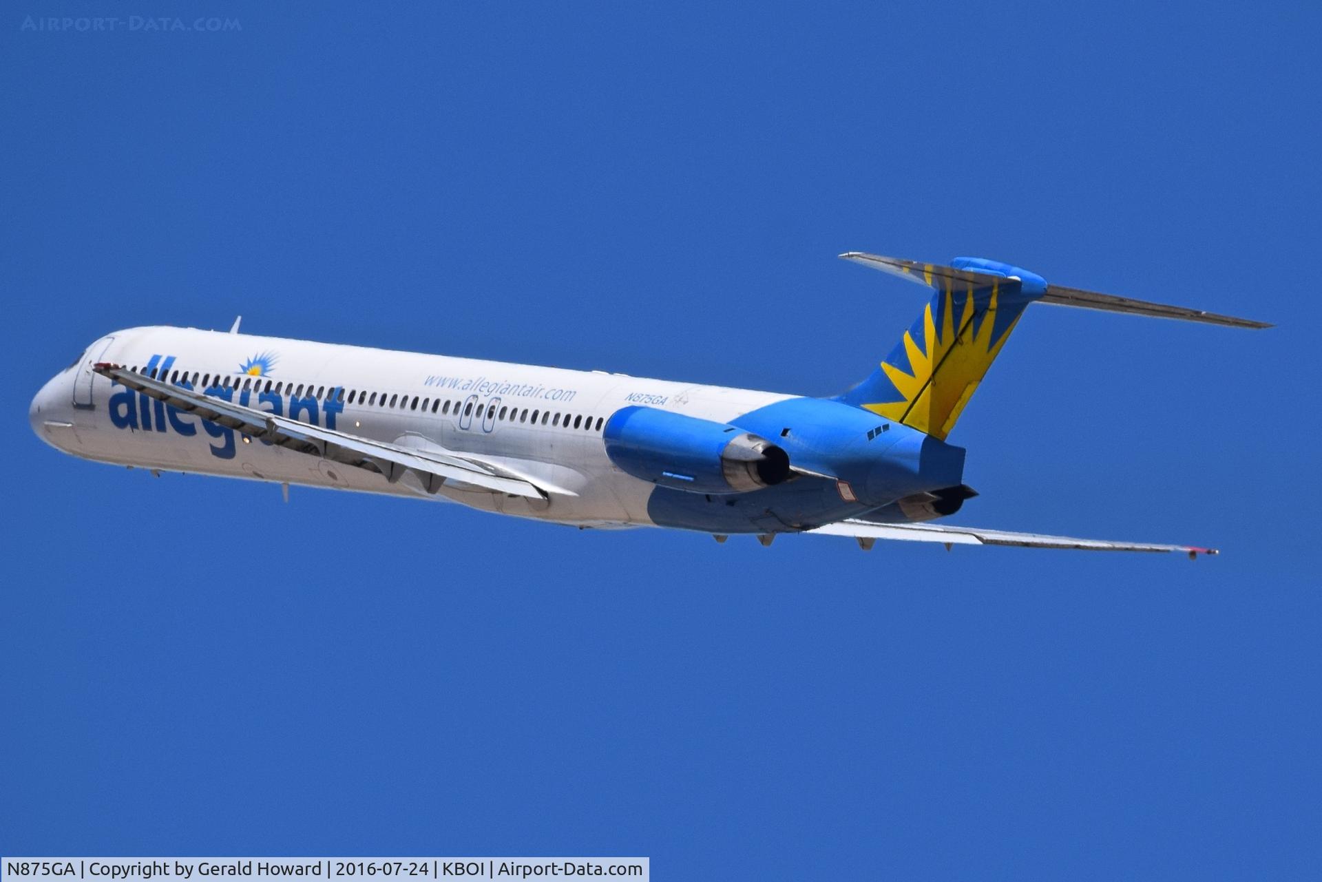 N875GA, 1995 McDonnell Douglas MD-83 (DC-9-83) C/N 53468, Departing BOI.