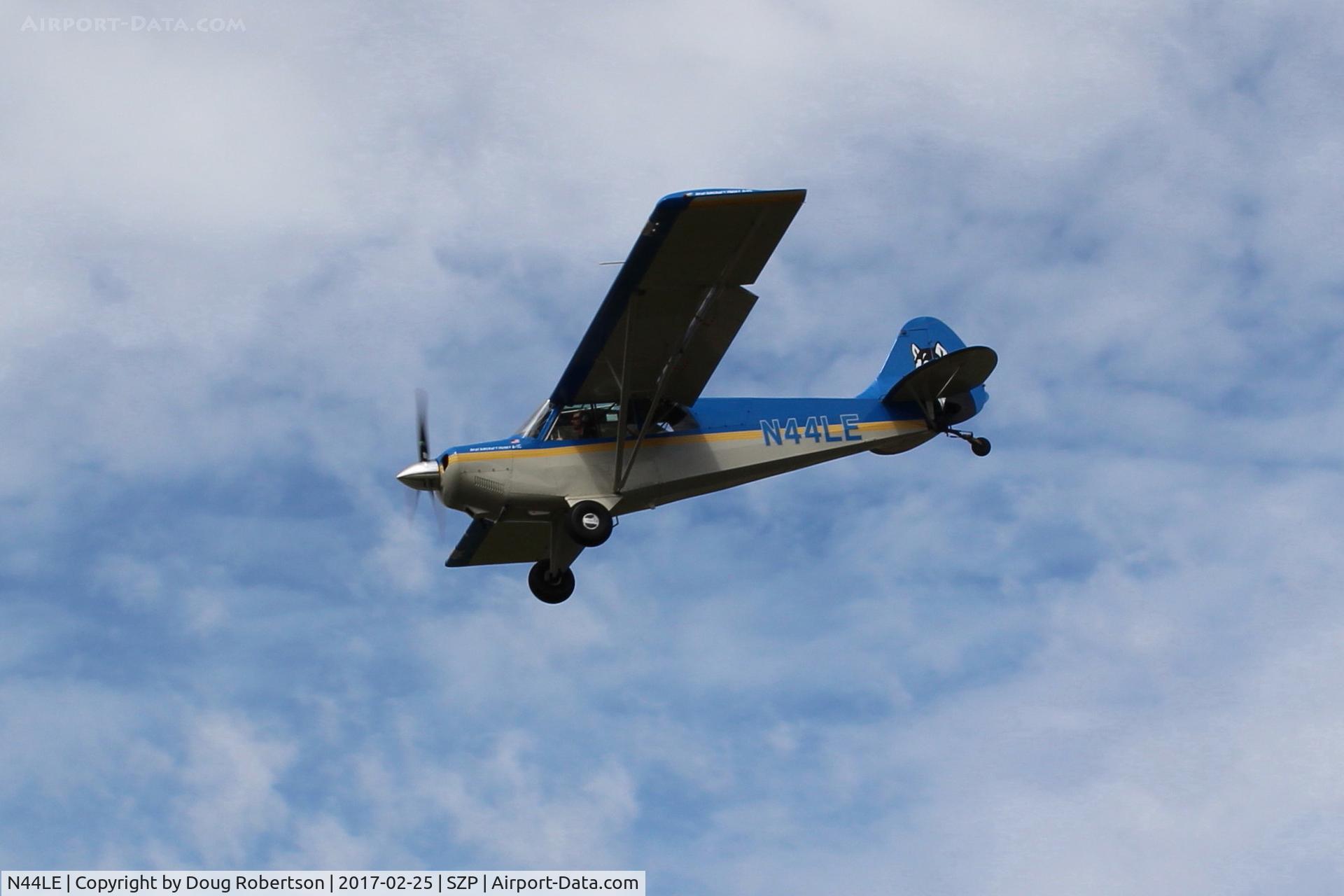 N44LE, 2009 Aviat A-1C-180 Husky C/N 3058, 2009 Aviat A-1C-180 HUSKY, Lycoming O-360-AIP 180 Hp, on final Rwy 22. See FAA Registry for current true registry of this local SoCal aircraft. This site needs to update the aircraft's registry.