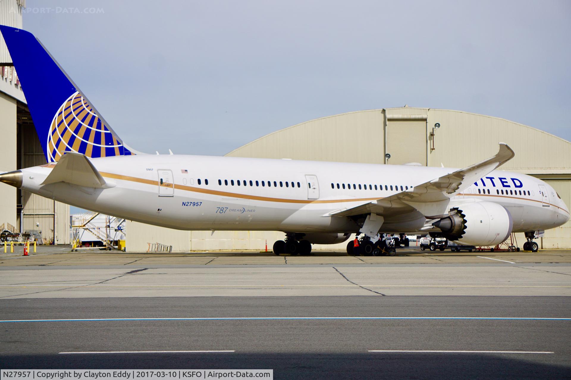 N27957, 2015 Boeing 787-9 Dreamliner C/N 36409, SFO 2017