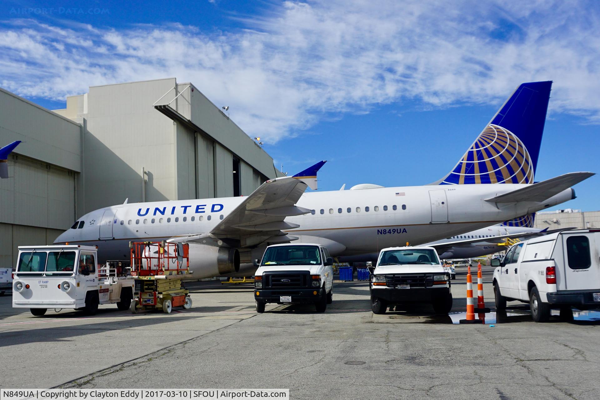 N849UA, 2002 Airbus A319-131 C/N 1649, SFO 2017