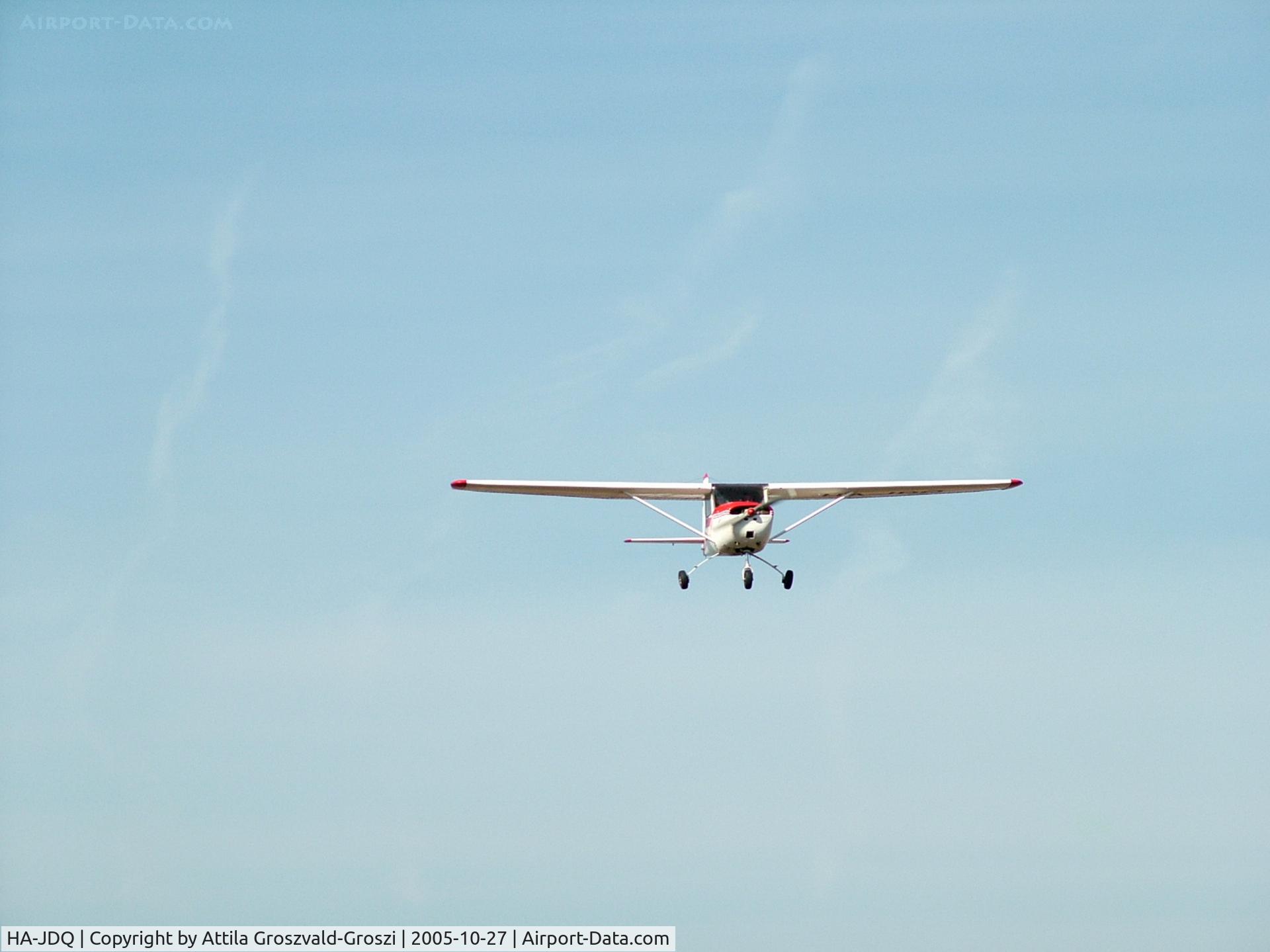 HA-JDQ, 1963 Cessna 150C C/N 150-59991, between Szolnok and Abony in the air