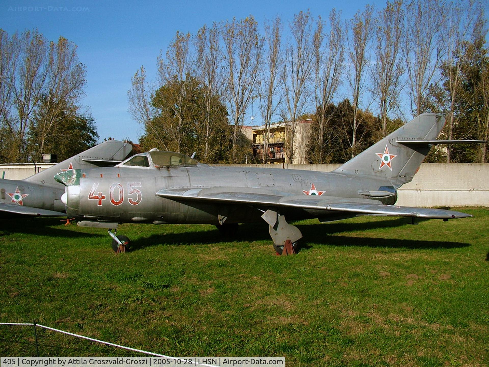 405, Mikoyan-Gurevich MiG-17PF C/N 0405, Szolnok airplane museum, Hungary