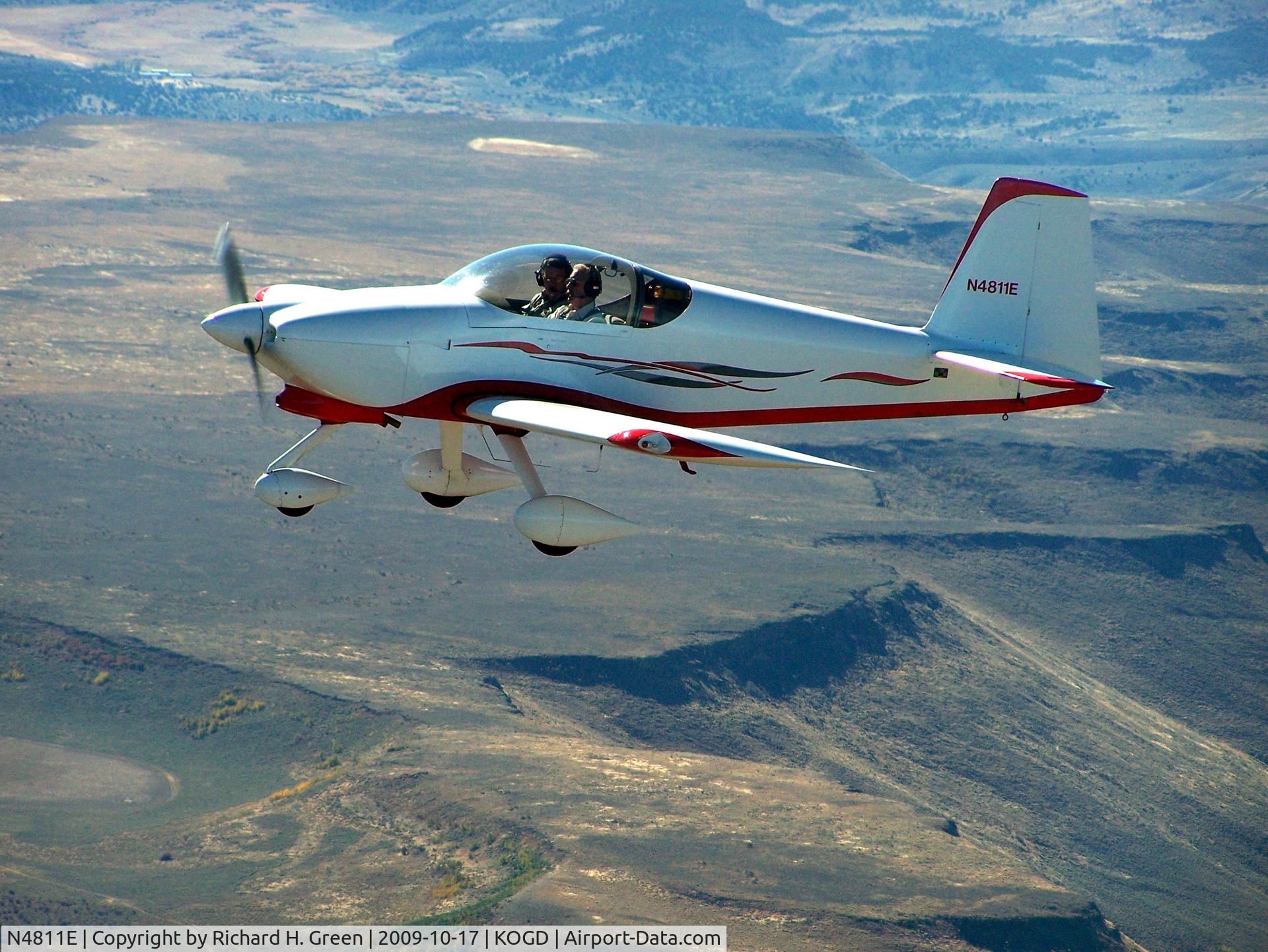 N4811E, Vans RV-7A C/N 70455, As built color scheme