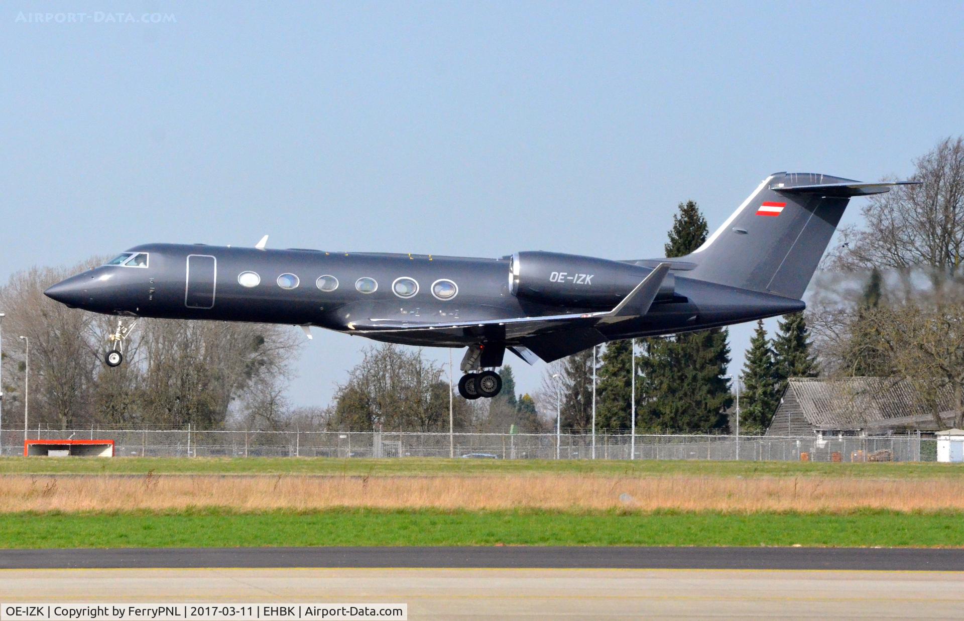 OE-IZK, Gulfstream Aerospace GIV-X (G450) C/N 4200, M-Jet G450 arriving in MST