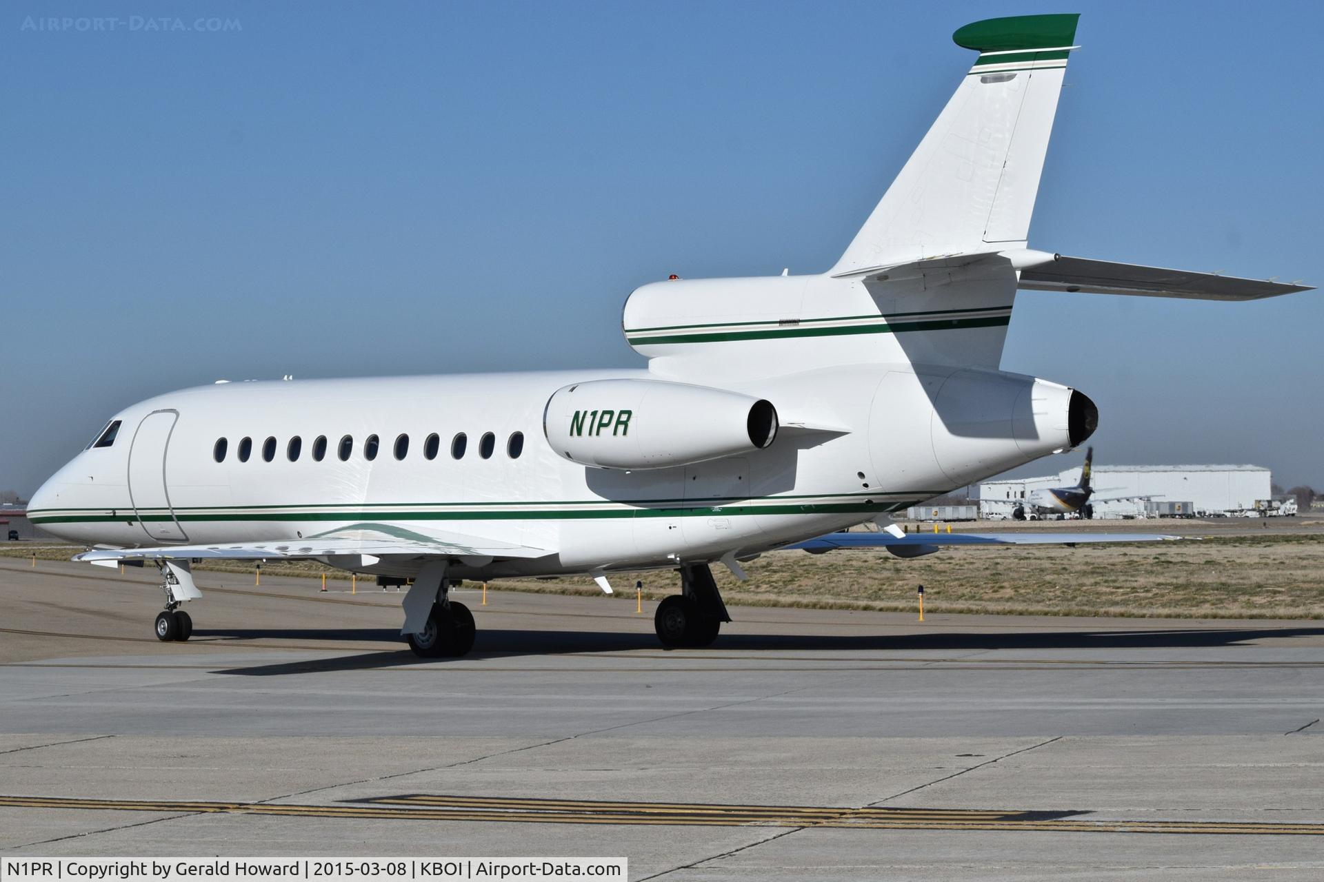 N1PR, 1989 Dassault Falcon 900 C/N 71, Taxing off Bravo to south GA ramps.
