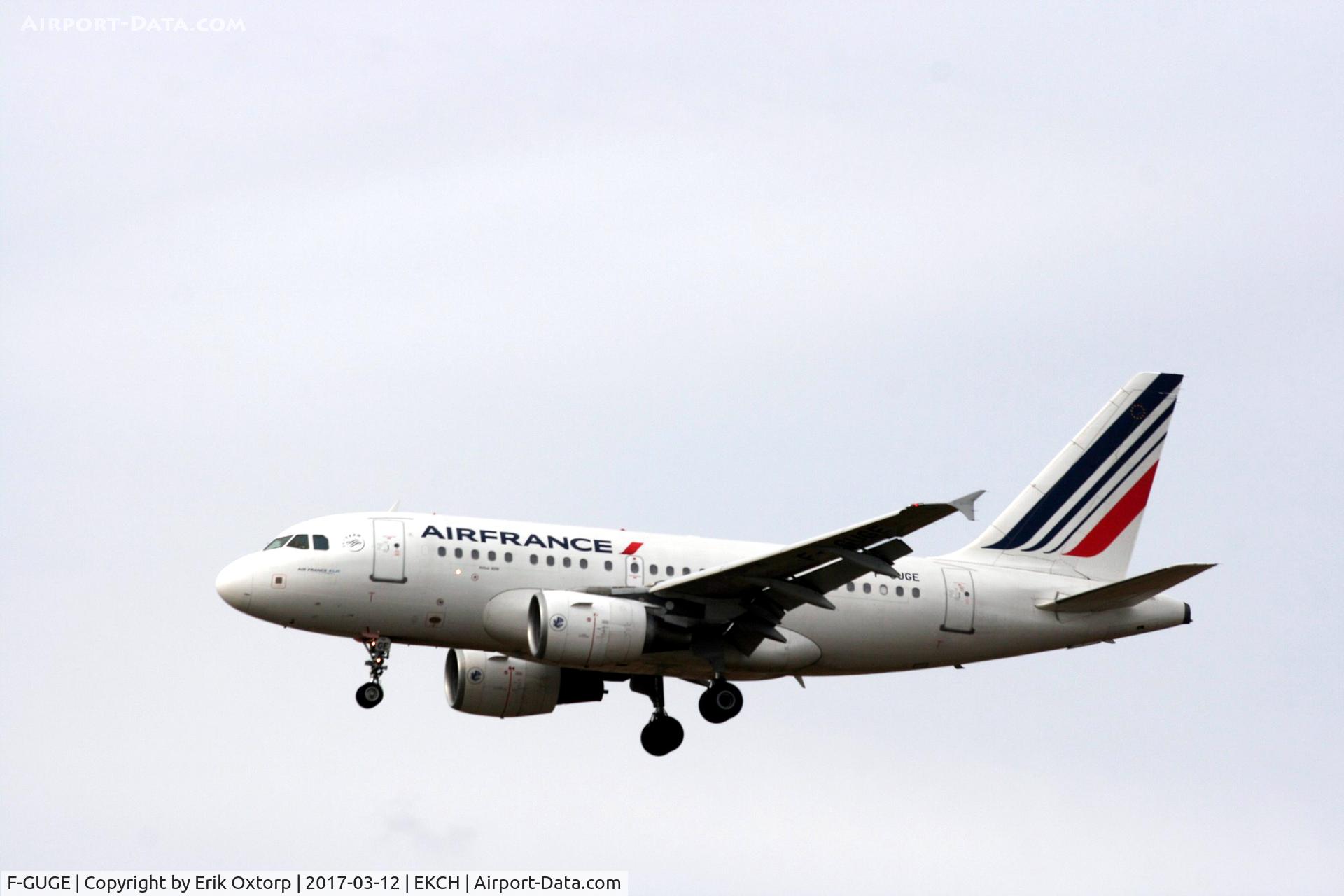 F-GUGE, 2003 Airbus A318-111 C/N 2100, F-GUGE landing rw 22L