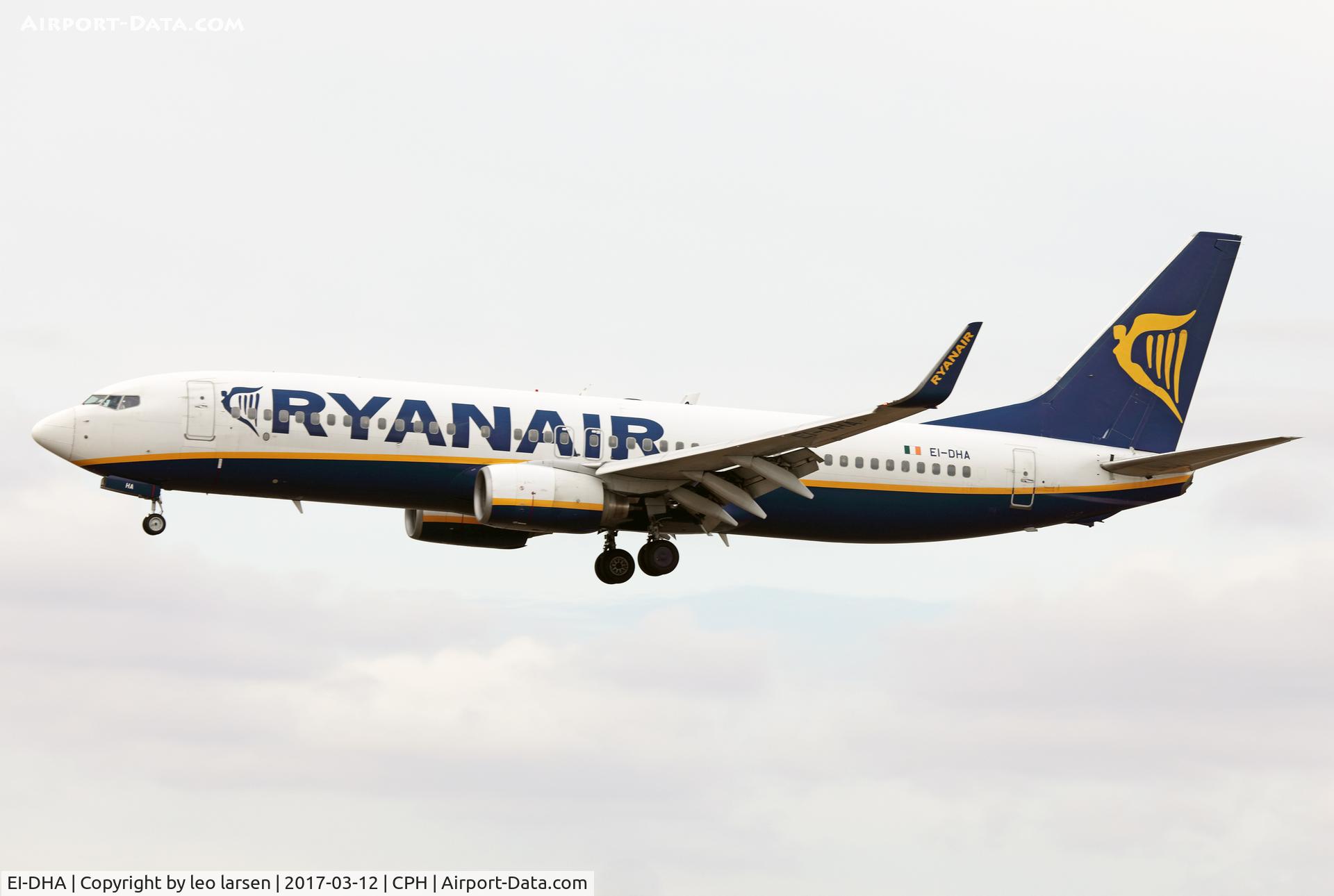 EI-DHA, 2005 Boeing 737-8AS C/N 33571, Copenhagen 12.3.2017