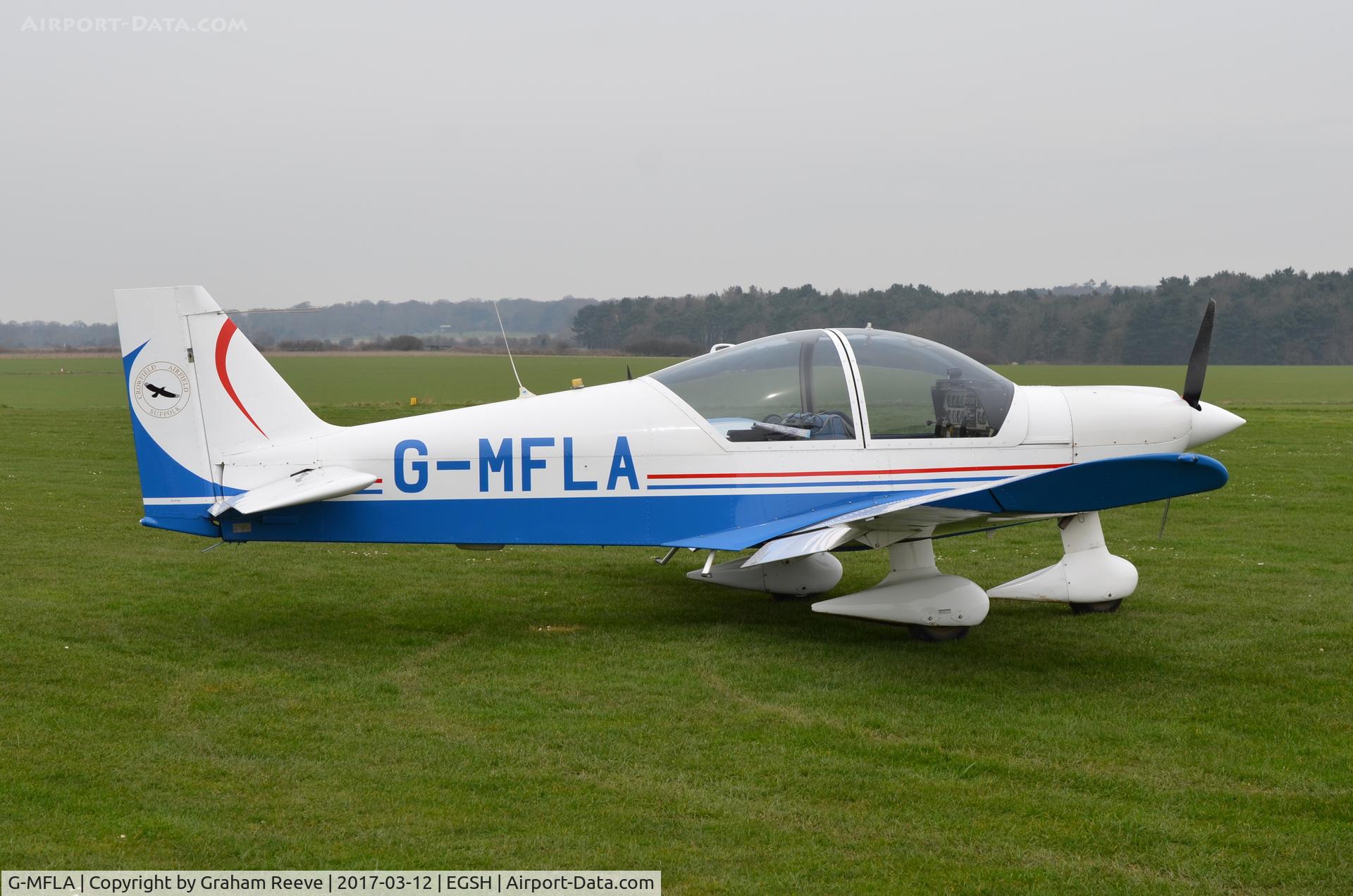 G-MFLA, 1994 Robin HR-200-120B C/N 282, Parked at Northrepps.