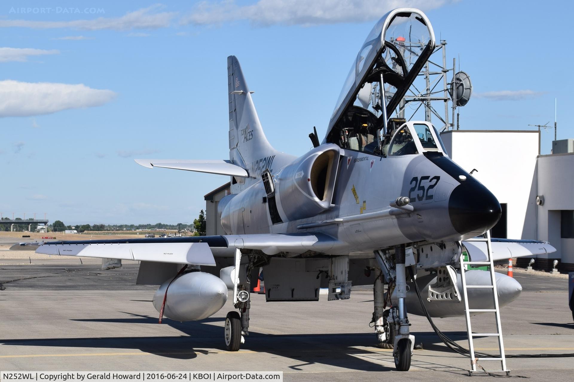 N252WL, 1966 Douglas TA-4J Skyhawk C/N 13610, Parked on north GA ramp.