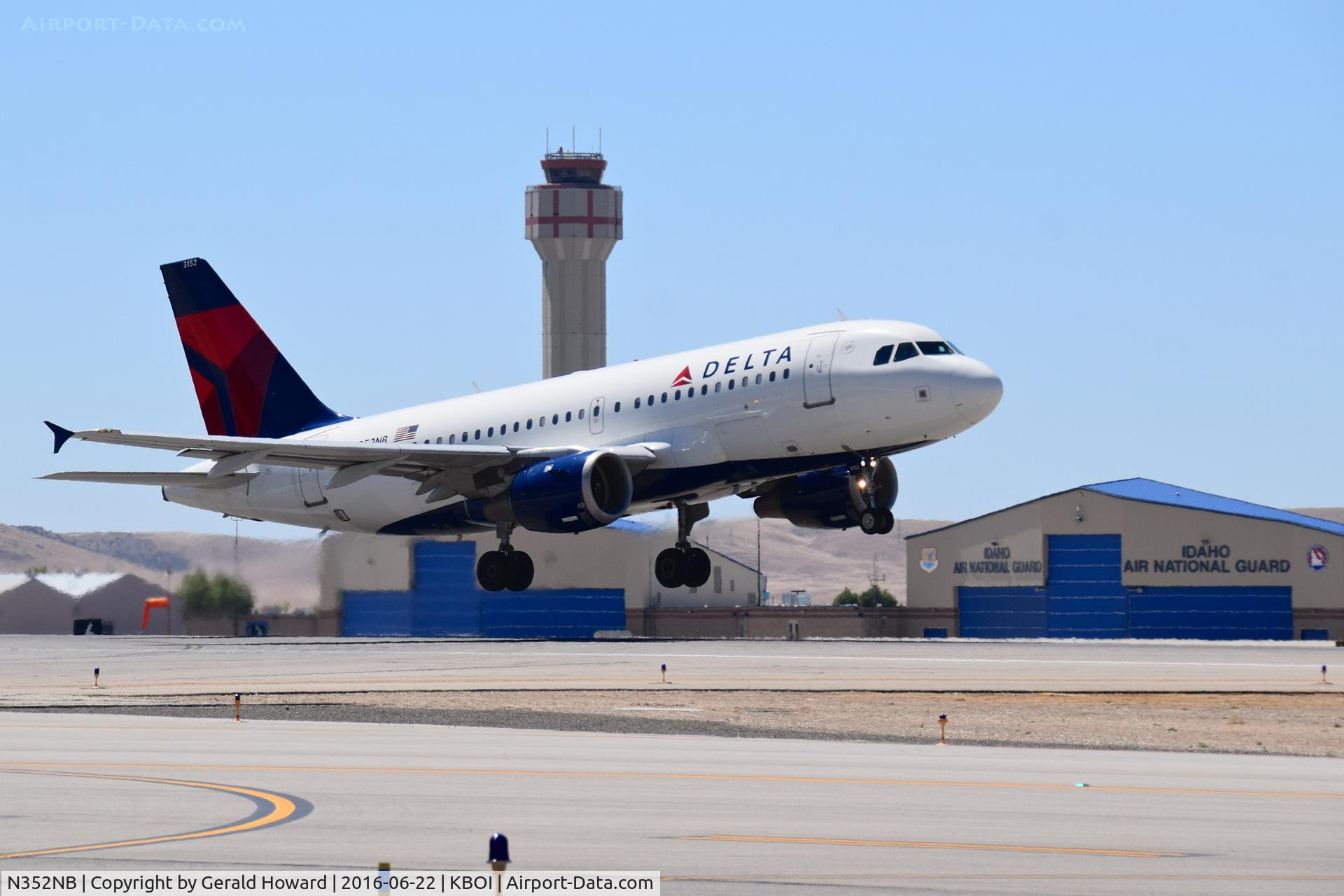 N352NB, 2002 Airbus A319-114 C/N 1824, Take off from RWY 28R.