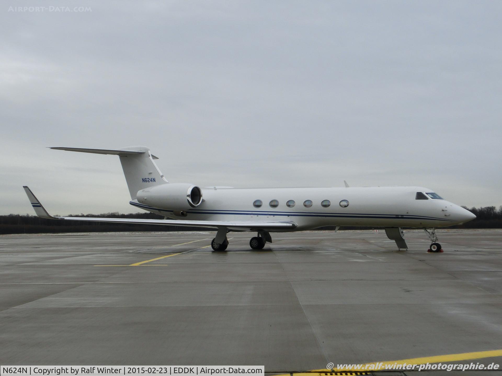 N624N, 2002 Gulfstream Aerospace G-V C/N 681, Gulfstream Aerospace G-V - TVPX - 681 - N624N - 23.02.2015 - CGN