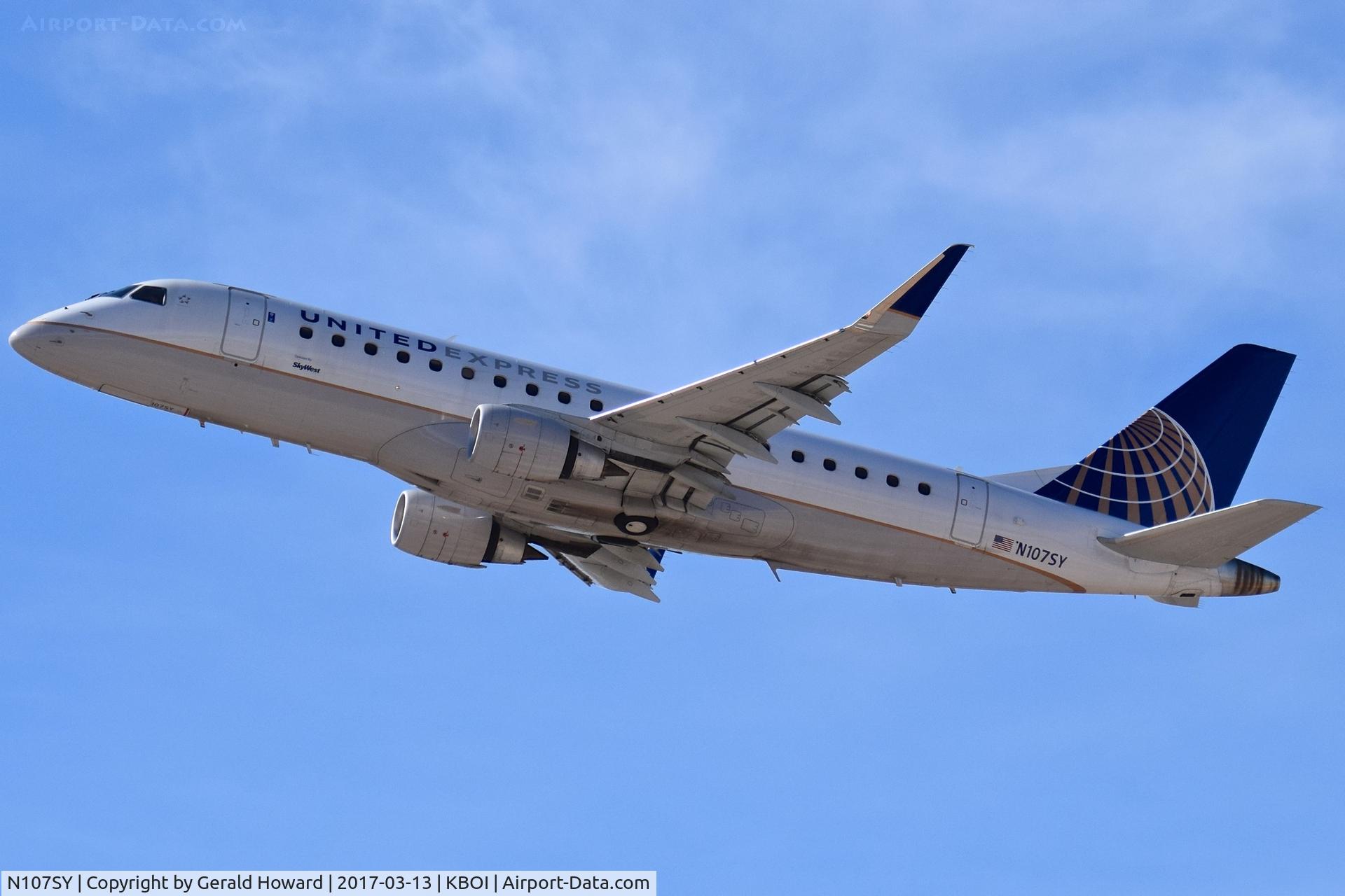 N107SY, 2014 Embraer 175LR (ERJ-170-200LR) C/N 17000400, Departing RWY 10L.