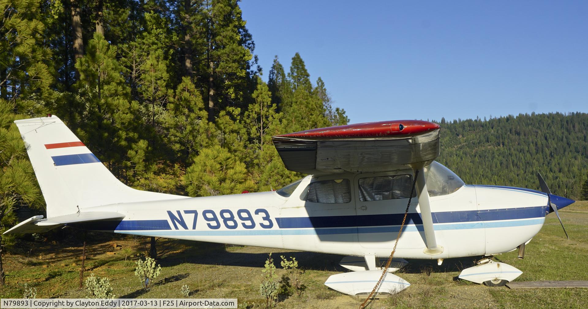 N79893, 1969 Cessna 172K Skyhawk C/N 17258228, Brownsville Airport California 2017