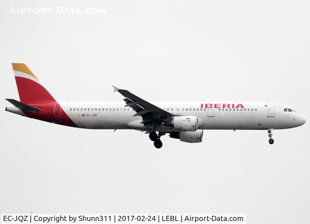 EC-JQZ, 2006 Airbus A321-211 C/N 2736, Landing rwy 25R