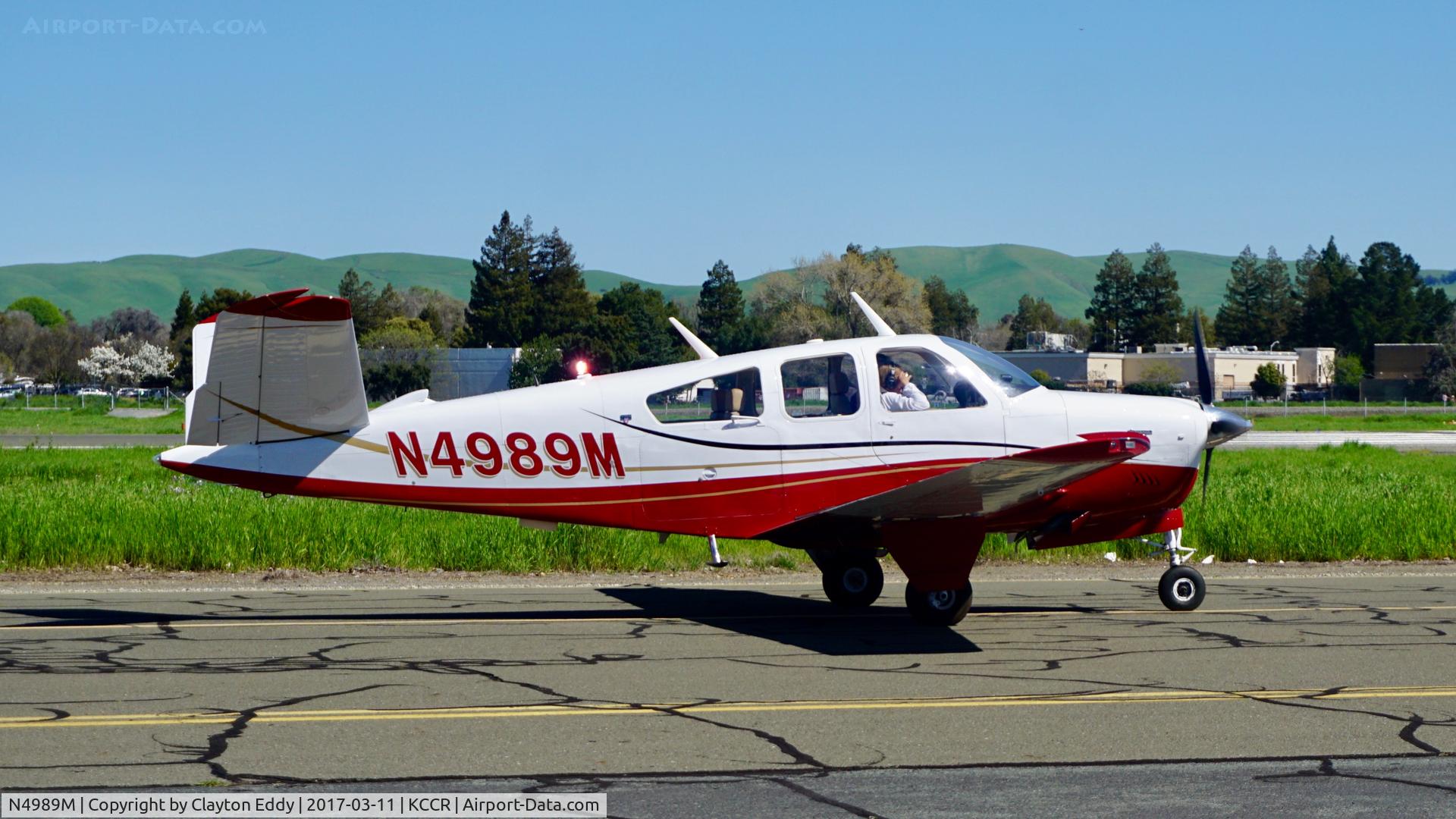 N4989M, 1978 Beech V35B Bonanza C/N D-10140, Buchanan Field 2017