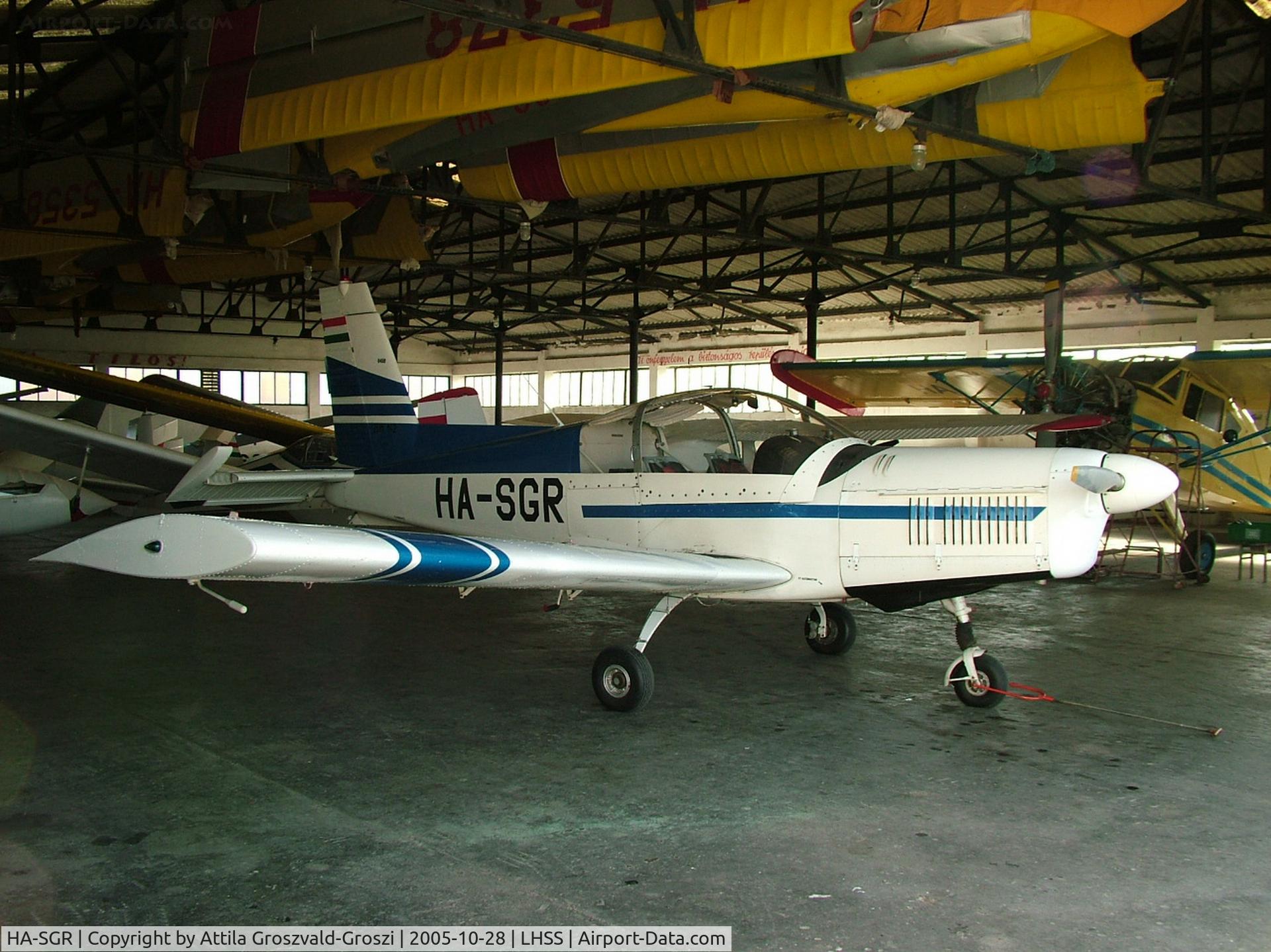 HA-SGR, 1988 Zlin Z-142 C/N 0459, Szolnok-Szandaszölös Airfield, Hungary