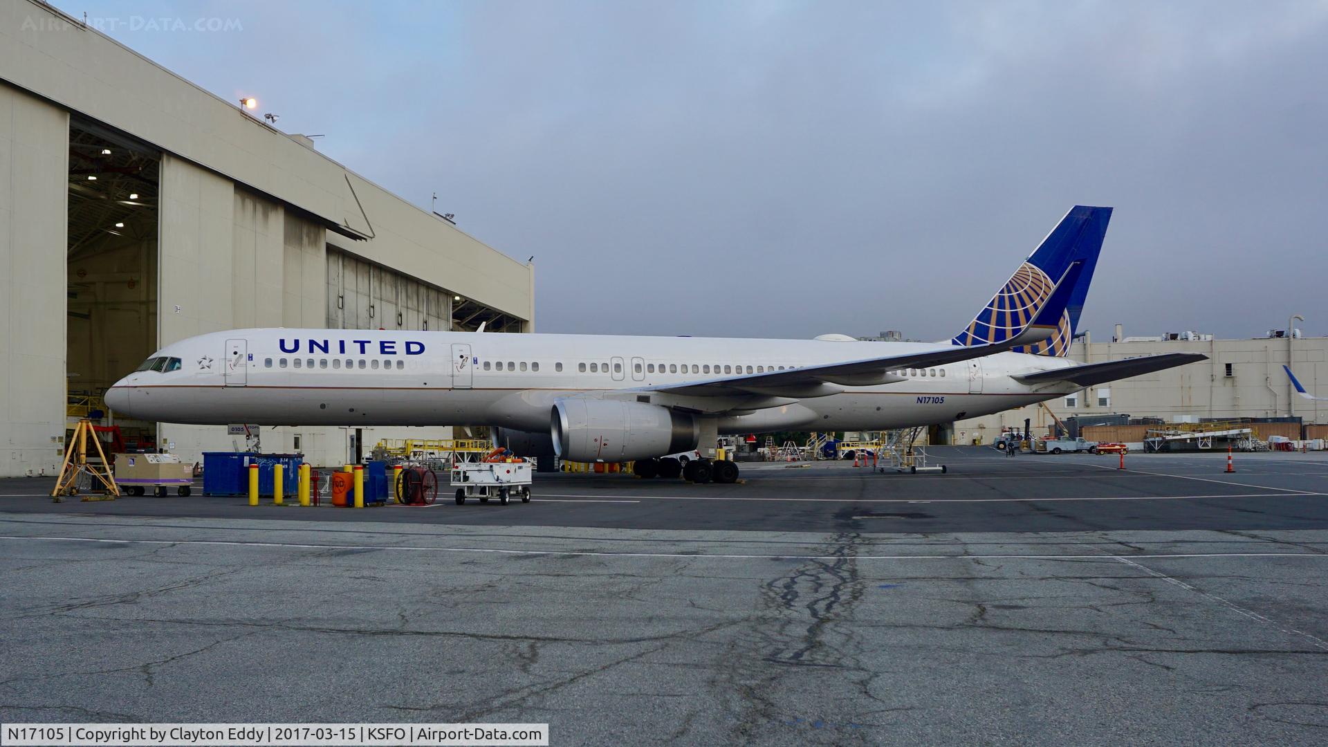 N17105, 1994 Boeing 757-224 C/N 27295, SFO 2017