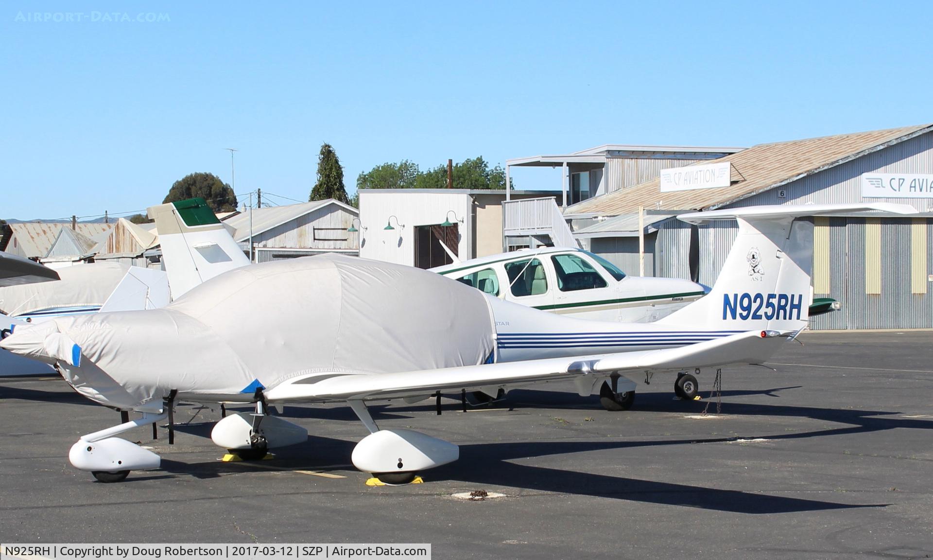N925RH, 2002 Diamond DA-40 Diamond Star C/N 40.212, 2002 Diamond Aircraft Inds. DA40 DIAMOND STAR, Lycoming IO-360-M1A+ 180 Hp
