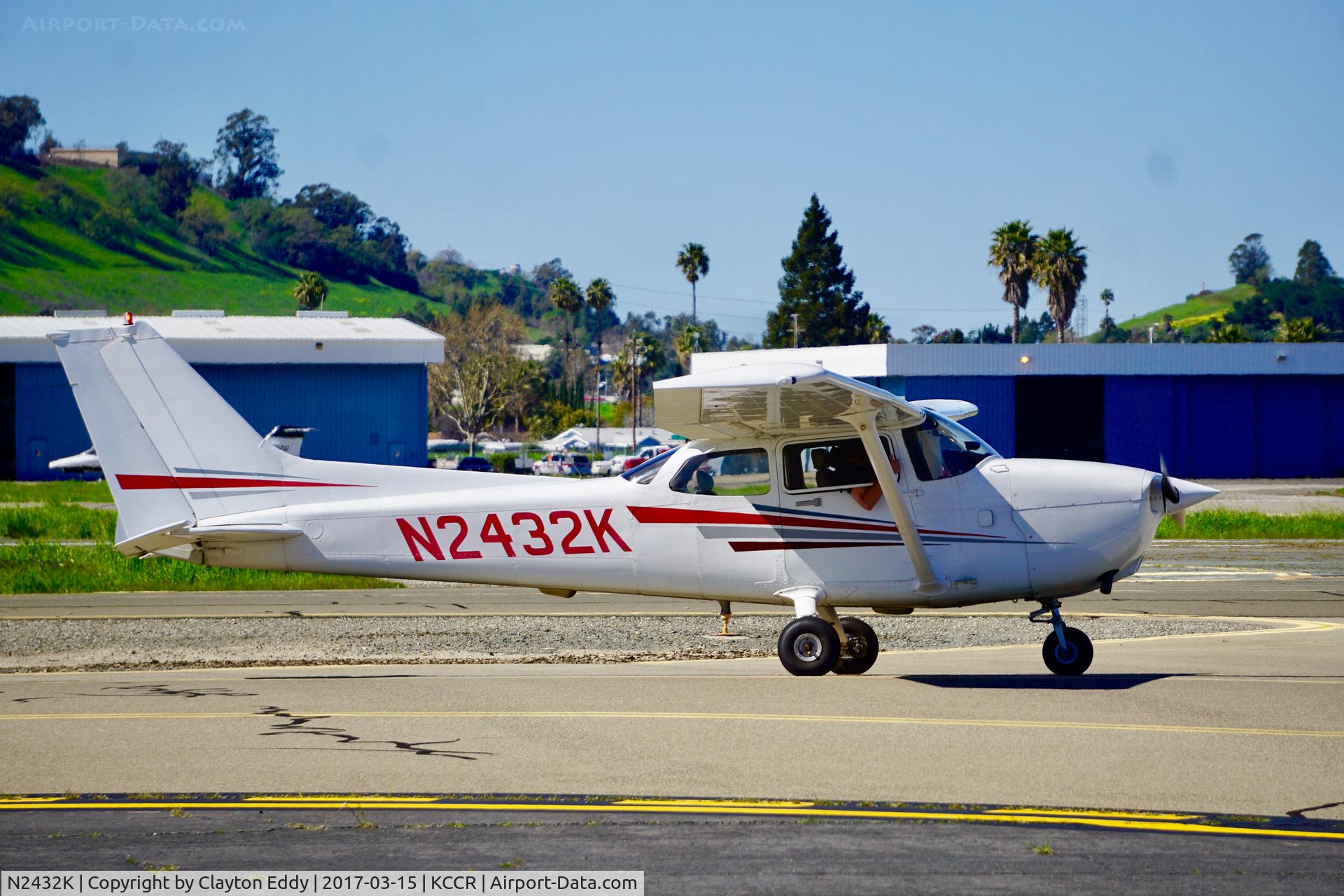 N2432K, 2000 Cessna 172R C/N 17280870, Buchanan Field 2017