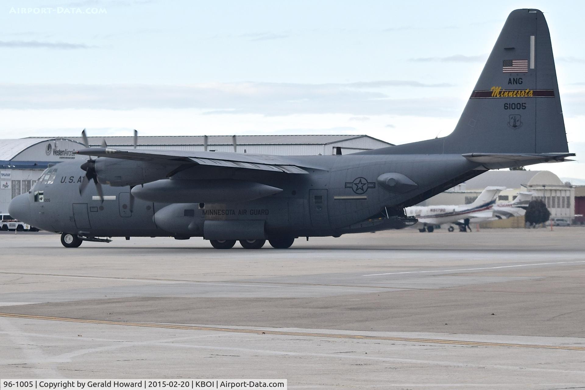 96-1005, 1996 Lockheed C-130H Hercules C/N 382-5425, Parked on the south GA ramp.  Minnesota ANG