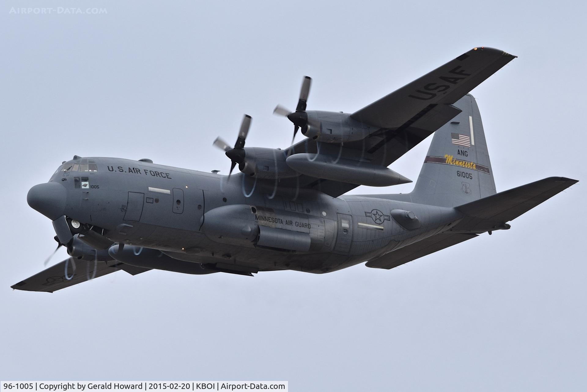 96-1005, 1996 Lockheed C-130H Hercules C/N 382-5425, Departing RWY 28L. Some vapor coming of the props.  Minnesota ANG