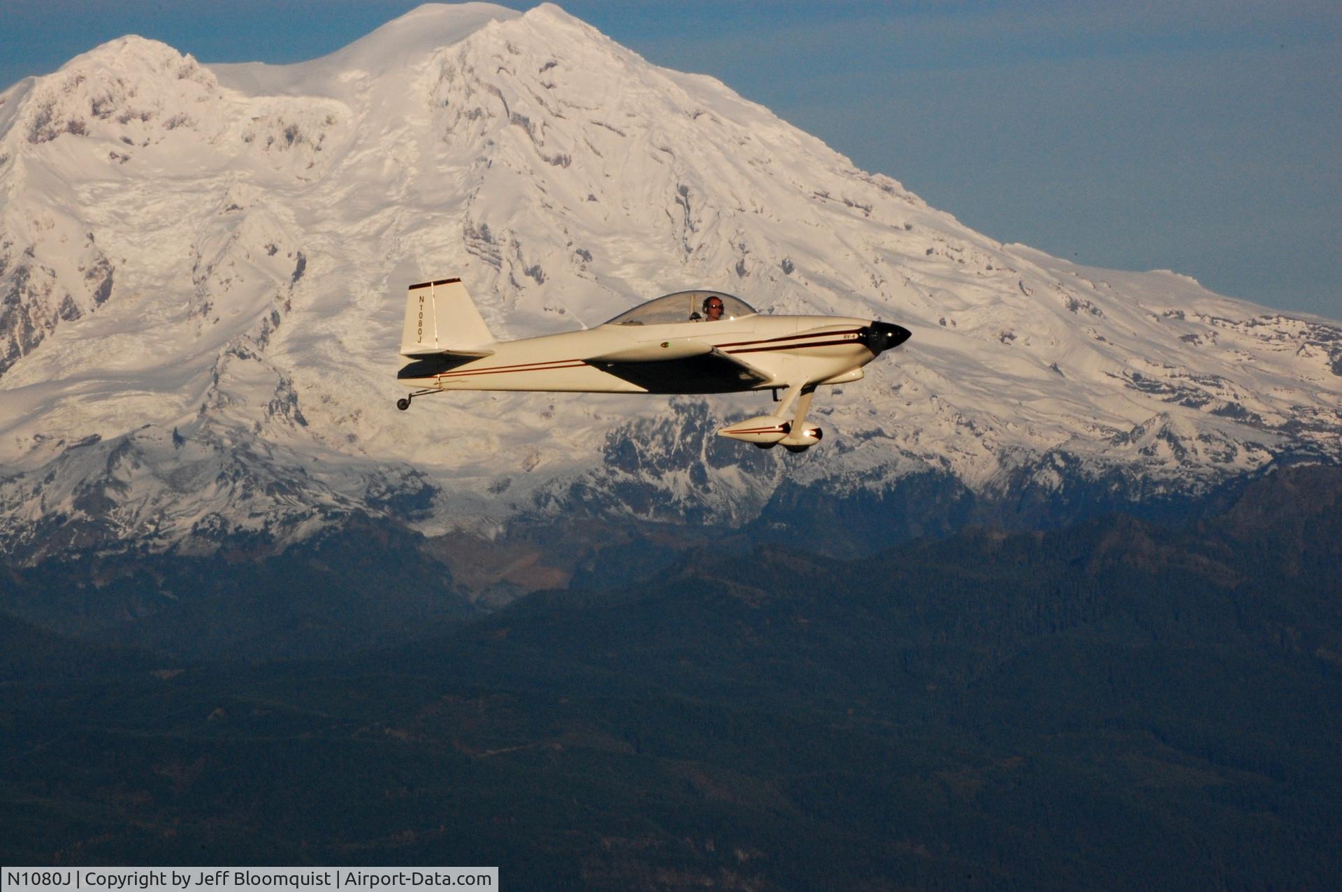 N1080J, 2004 Vans RV-4 C/N 142, In flight near Mt. Rainier