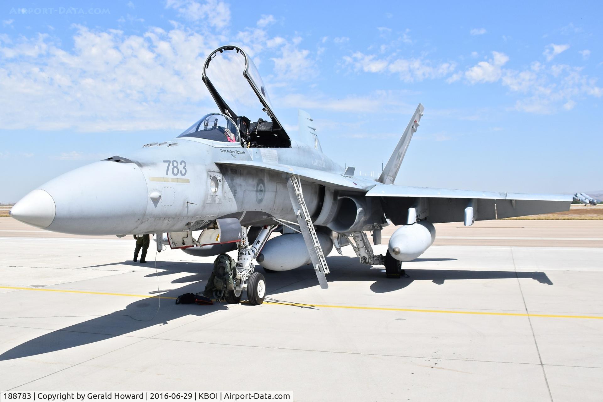 188783, 1987 McDonnell Douglas CF-188A Hornet C/N 0567/A474, No. 433 Tactical Fighter Sq., “Porcupine”, 3 Wing, CFB Bagotville, Quebec, Canada.