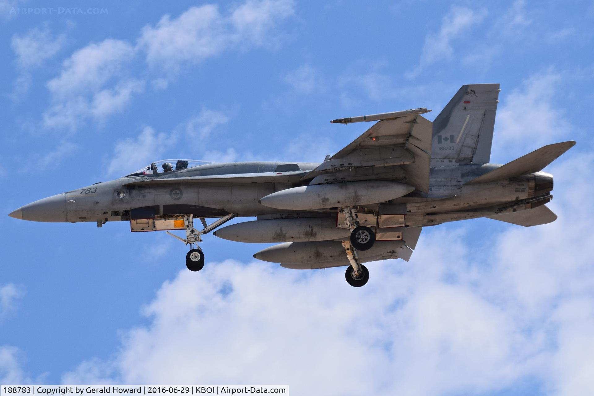 188783, 1987 McDonnell Douglas CF-188A Hornet C/N 0567/A474, On approach for BOI.  No. 433 Tactical Fighter Sq., “Porcupine”, 3 Wing, CFB Bagotville, Quebec, Canada.