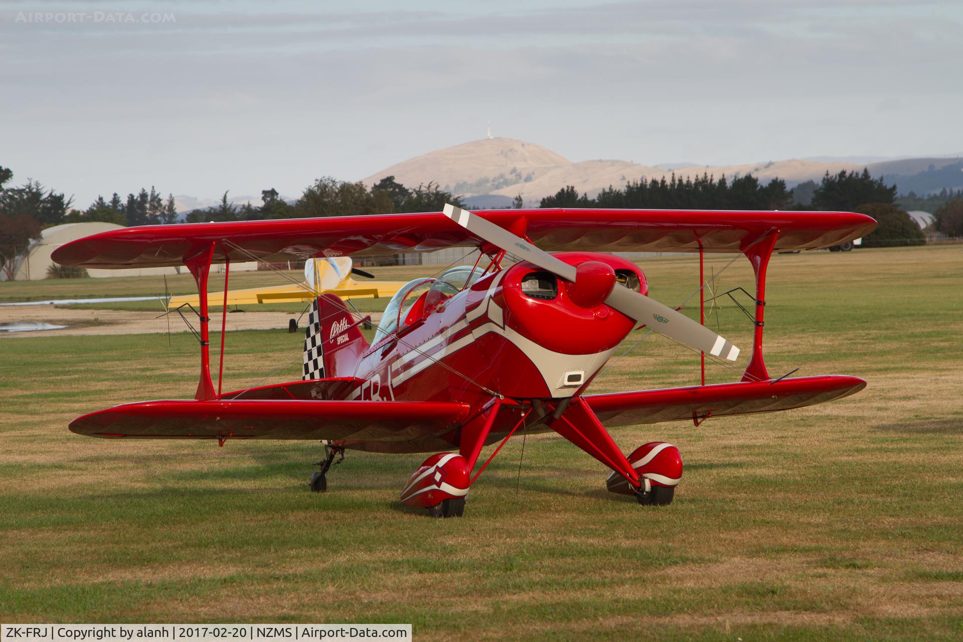 ZK-FRJ, Aerotek Pitts S-1S Special C/N 1-0025, Parked near the Masterton Aero Club