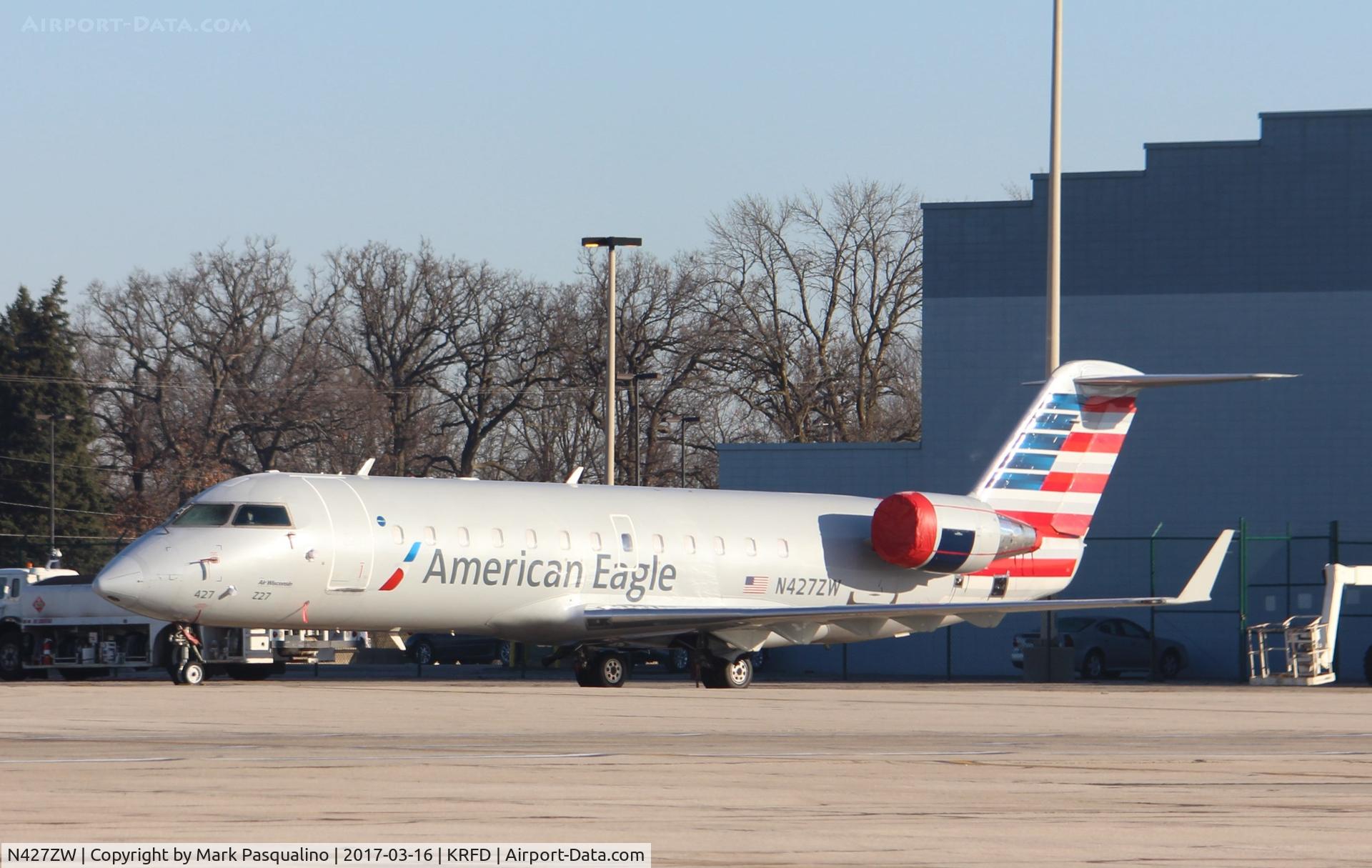 N427ZW, 2002 Bombardier CRJ-200LR (CL-600-2B19) C/N 7685, CL-600-2B19