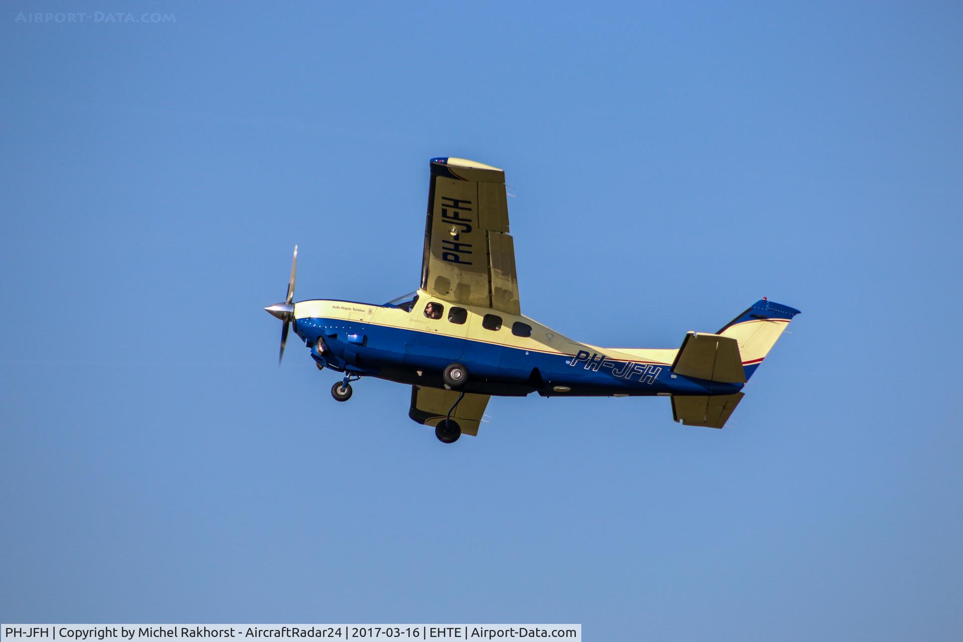 PH-JFH, Cessna P210N Pressurised Centurion C/N P21000726, PH-JFH Just after Take-off @ EHTE - Teuge Airport