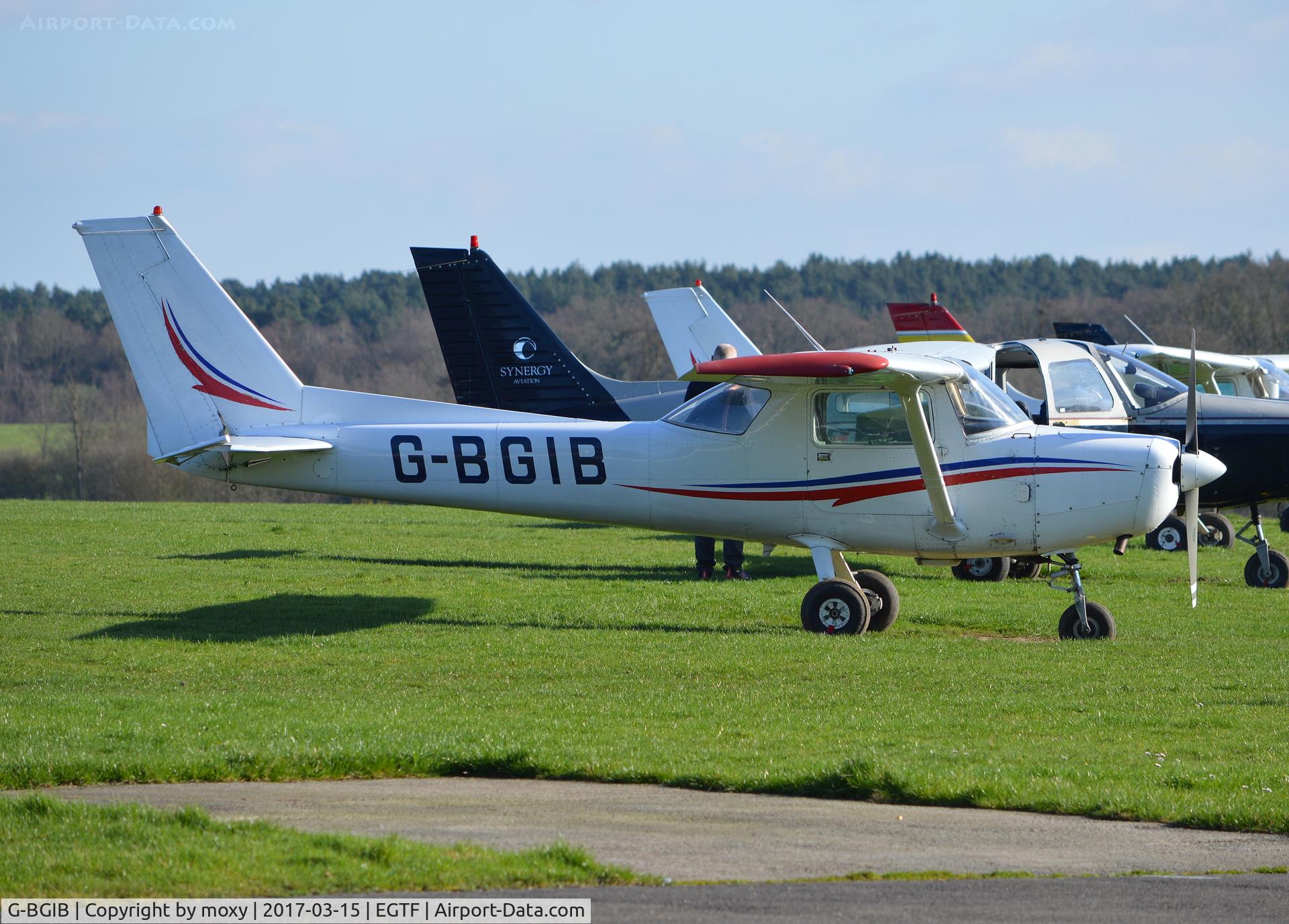 G-BGIB, 1979 Cessna 152 C/N 152-82161, Cessna 152 at Fairoaks. Ex N68169