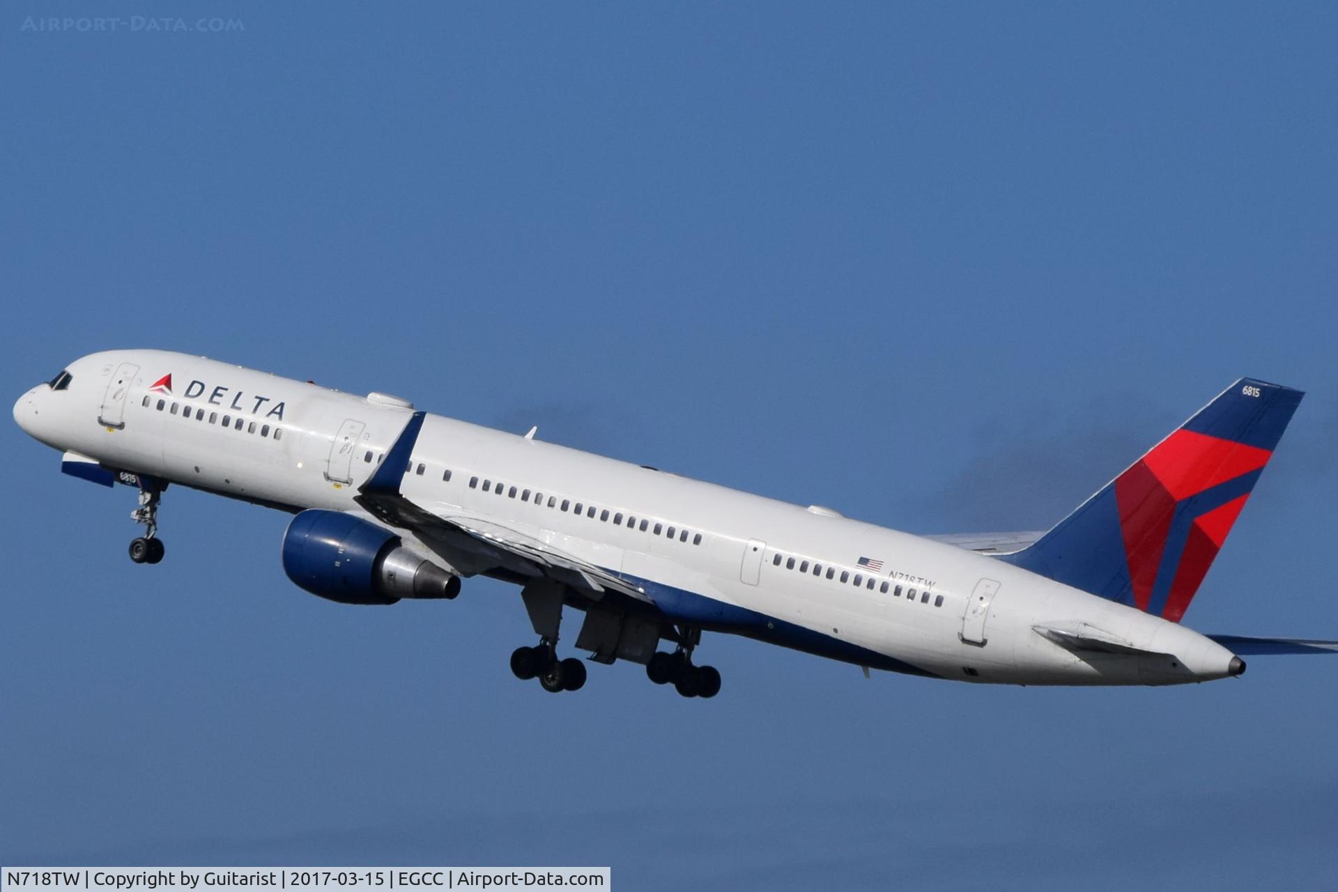 N718TW, 1999 Boeing 757-231 C/N 28486, At Manchester