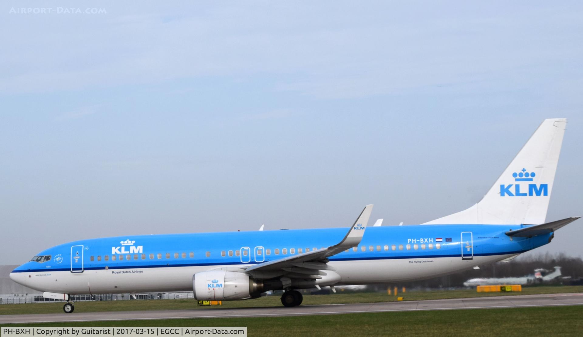 PH-BXH, 2000 Boeing 737-8K2 C/N 29597, At Manchester